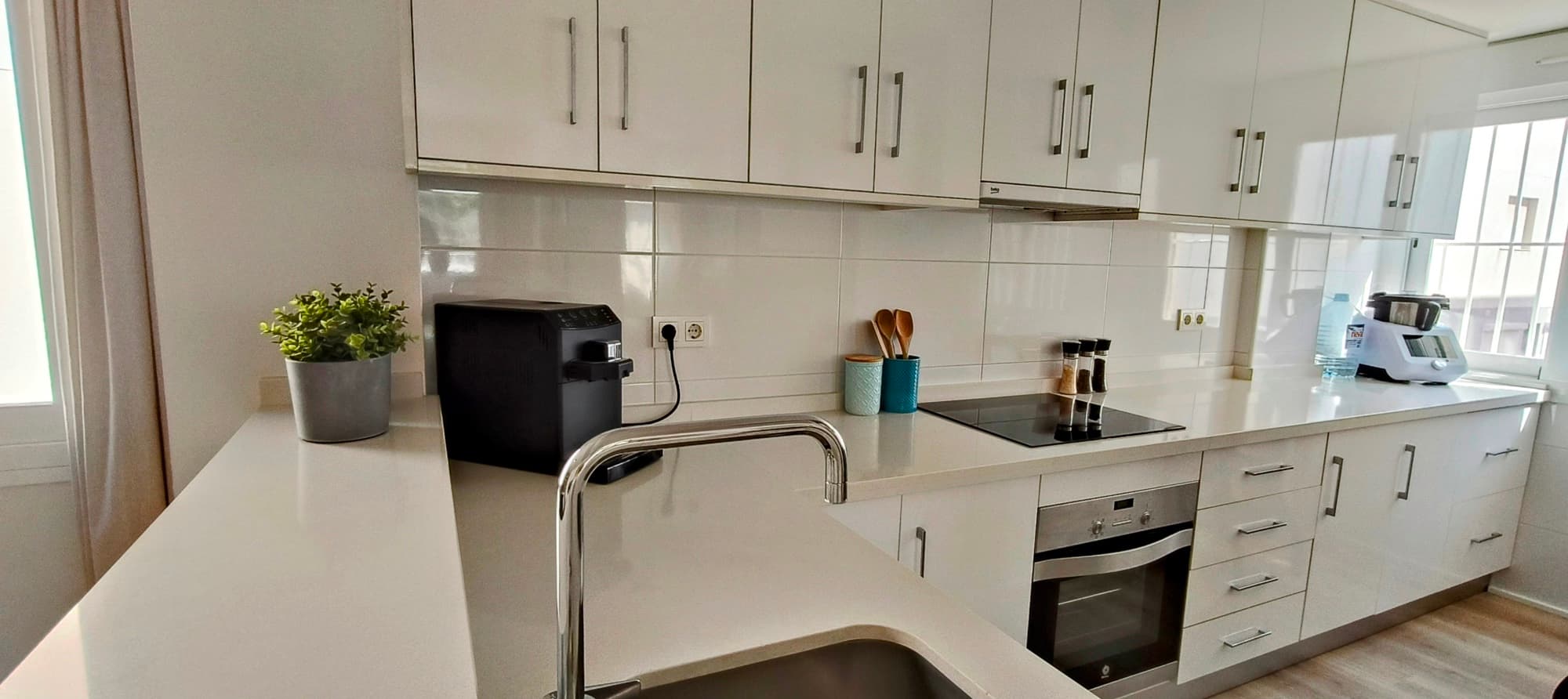 We invite you to discover this modern, family-friendly semi-detached home, located in one of the most sought-after neighborhoods of Torrevieja. This elegant property is a perfect choice for those seeking a comfortable lifestyle close to the sea, with all essential services and amenities within easy reach.

With a usable area of 190 m², the home offers four spacious rooms, including three bedrooms, three bathrooms, and a separate office – ideal for remote work or as an additional guest room. The minimalist interiors are designed with attention to detail, and the fully equipped kitchen will meet the expectations of even the most demanding residents. A centralized air conditioning system ensures a pleasant indoor temperature, even during the hottest days.

The house features large windows that flood the interior with natural light and enhance the sense of space. Owners also benefit from a generous 153 m² terrace and a spacious garage for two cars.

The gated community offers access to a shared swimming pool with a jacuzzi – a perfect place to relax and socialize with neighbors. Nearby, you'll find supermarkets, schools, padel courts, and other essential services

Community Fee: 75€/month
