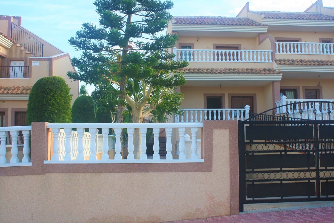 Located in Los Altos, (Next Los Balcones).Property built on a 225 m2 corner plot, with a total constructed area of 172 m2, distributed on 2 floors with 102 m2 built and a 70m2 basement garage included.There is access to a communal pool. It consists of 2 bedrooms plus 1 bedroom in the underbuild 3 bathrooms, Living – Dining room, Kitchen fully equipped.These properties are located in one of the privileged areas of the Costa Blanca South, more specifically in Los Altos, 3 minutes from Punta Prima Beach, Cala Ferry, close to all services restaurants, cafes, shops, shopping centers, schools, hospital, as well as access to the motorway.Distance to the Golf 6 km and to the Airport 36 km.Viewing is advisable for more information contact one of our friendly members of staff.