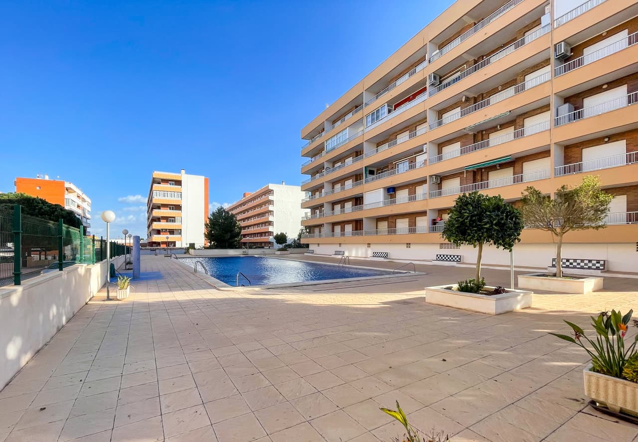 This beautifully renovated two-bedroom, two-bathroom apartment just 500 meters from the beach offers an ideal blend of modern comfort and breathtaking natural surroundings.Wake up to panoramic views of the sea, and enjoy spectacular sunrises and sunsets from the comfort of your home. By night, the open outlook over the neighboring town transforms into a twinkling cityscape, creating a truly magical atmosphere.The apartment is thoughtfully designed with contemporary finishes and features a bright, open living space. Residents have access to a communal swimming pool, perfect for cooling off on warm summer days. Additional comforts include air conditioning, a fully equipped kitchen, and a secure alarm system, providing both convenience and peace of mind.Whether you’re seeking a stylish holiday home or a serene place to settle by the coast, this Punta Prima gem offers an exceptional lifestyle in one of the area’s most sought-after locations.