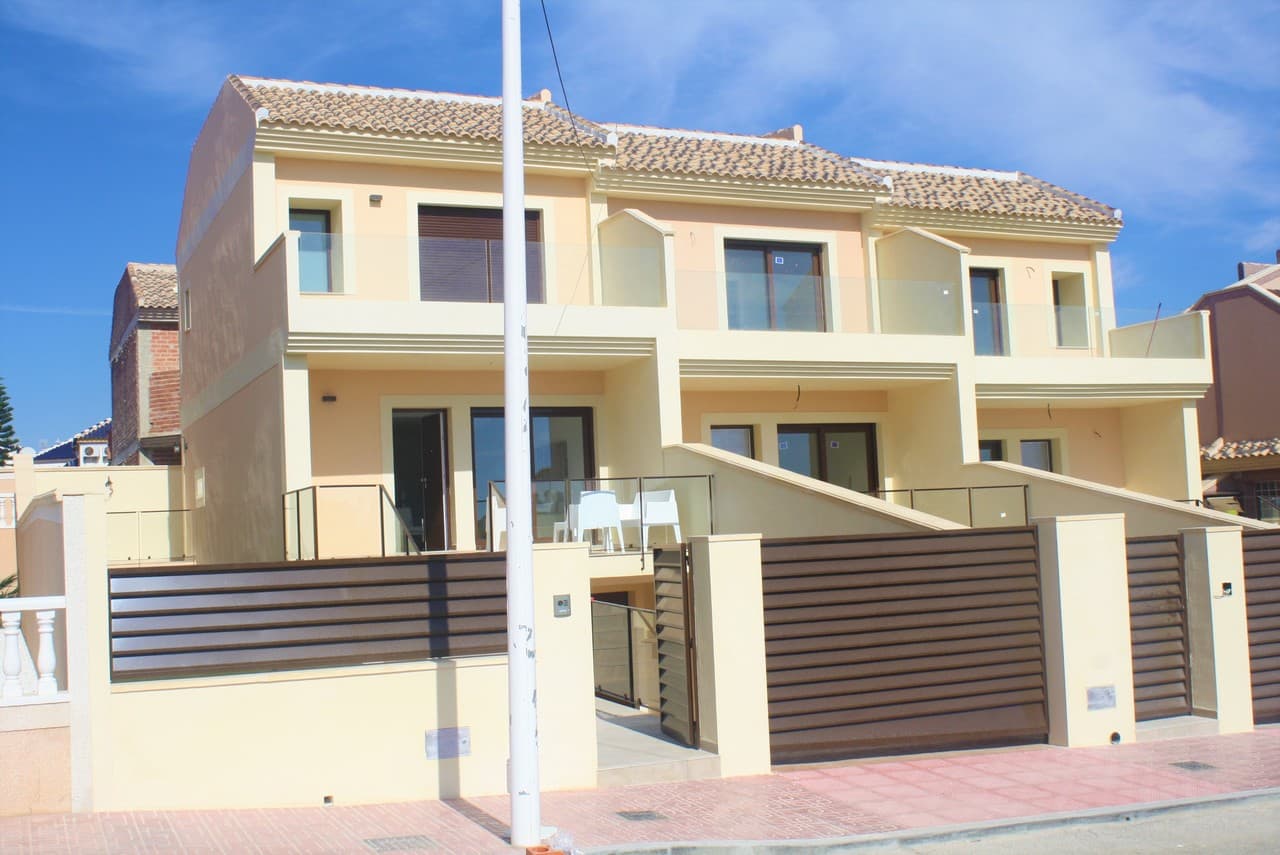 Located in Los Altos, (Next Los Balcones).Property built on a 166 m2 corner plot astro turf included, with a total constructed area of 187 m2, distributed on 2 floors with 102 m2 built and a 85 m2 under build,garage included.There is access to a communal pool and a private solarium. It consists of 3 or 4 bedrooms 4 bathrooms, Living – Dining room, Kitchen fully equipped,ducted A/C fully installed the property is sold fully furnished.These properties are located in one of the privileged areas of the Costa Blanca South, more specifically in Los Altos, 3 minutes from Punta Prima Beach, Cala Ferry, close to all services restaurants, cafes, shops, shopping centers, schools, hospital, as well as access to the motorway.Distance to the Golf 6 km and to the Airport 36 km.Viewing is advisable for more information contact one of our friendly members of staff.