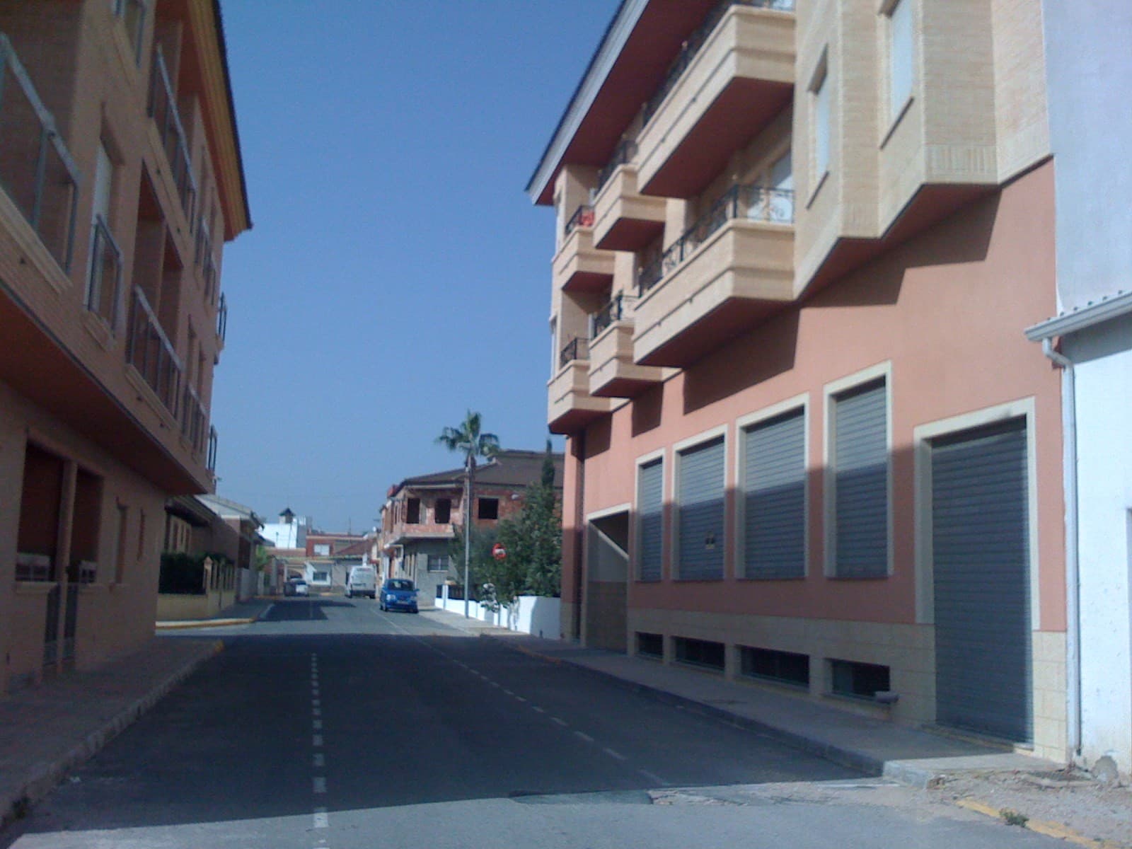 Brand new commercial unit for sale in Los Montesinos. It is sold as is, in basic form, ready for you to finish in the style exactly how you wish. There is also the possibility to convert this unit into a very spacious house to live in.

The main entrance is slightly raised, and there are four large windows across the front of the unit, allowing for plenty of natural daylight. The main floor of the property is 97m2, which is a great size whether you intend for the use of it to be commercial or habitable. Just by the entrance are a set of stairs, which lead down into the semi-basement.

The semi-basement has an area of 85m2, and can be used for storage, or also to carry on as part of the house if you wish for habitable use. There are slim line windows across the top part which allows natural daylight in, as you can see in the exterior photos.

A property with lots of potential, regardless of the use you intend to apply!