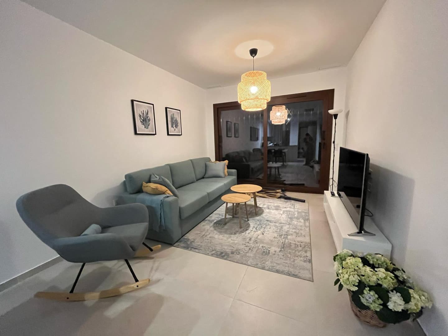 Top-floor bungalow for sale in the Mar de Pulpi residential complex in the province of Almería, located on the beachfront. The bungalow features two bedrooms, one bathroom, and an open-plan kitchen combined with the living room. It also has a private solarium offering panoramic views. A parking space for one car is included in the price.The residential complex has a communal swimming pool.When buying property in Spain, you can obtain a mortgage at an interest rate of 3–6% per year.