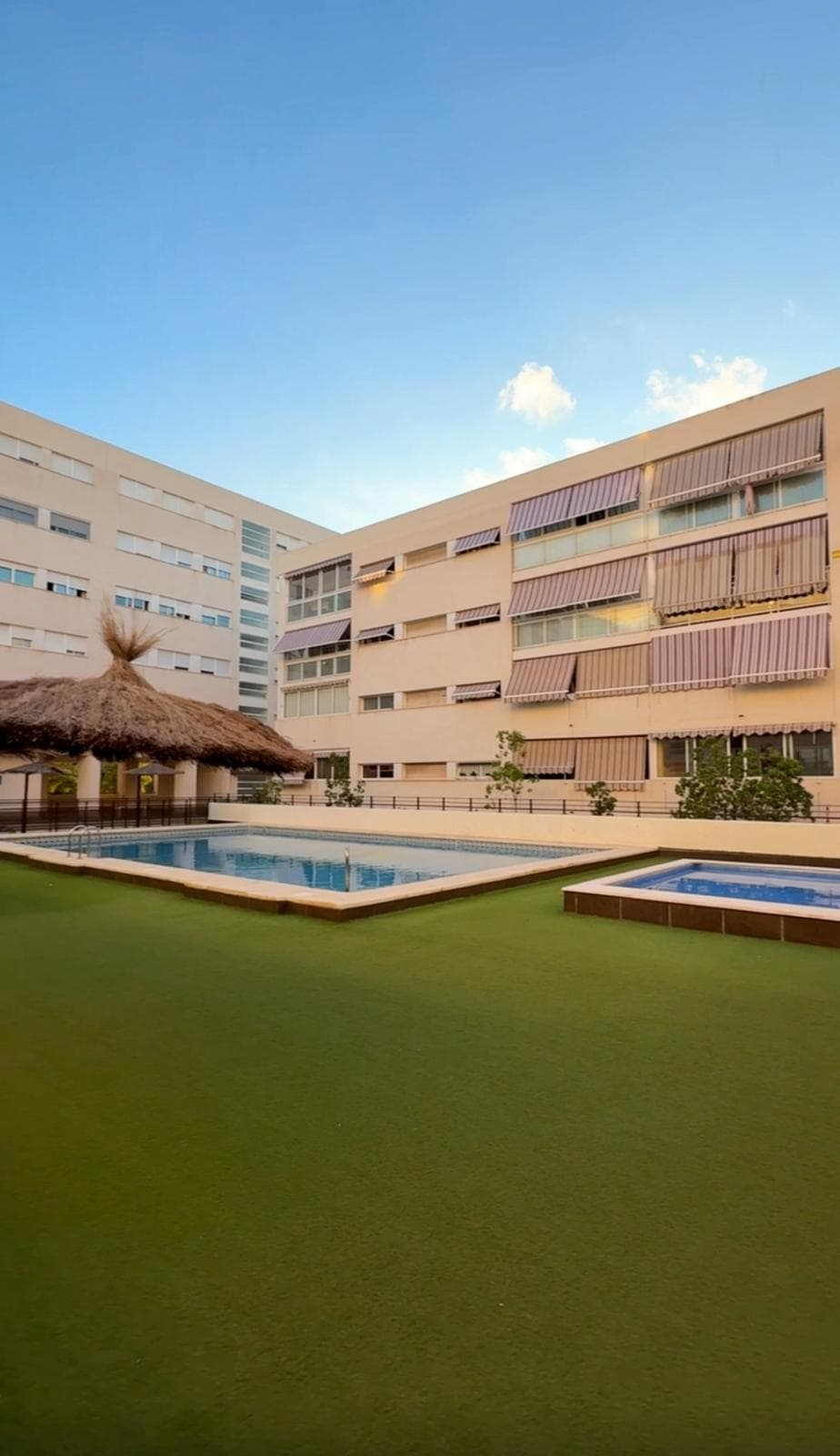 Contemporary apartment in a residential complex with a swimming pool and parkingSupermarkets, schools, cafés, and public transport stops are all within walking distance.The city center and the beach are just a 7-minute drive away.The apartment combines comfort, generous space, and a convenient location — an excellent option for those looking for a home for permanent residence or as an investment for rental income.Contact us to learn more and schedule a viewing!