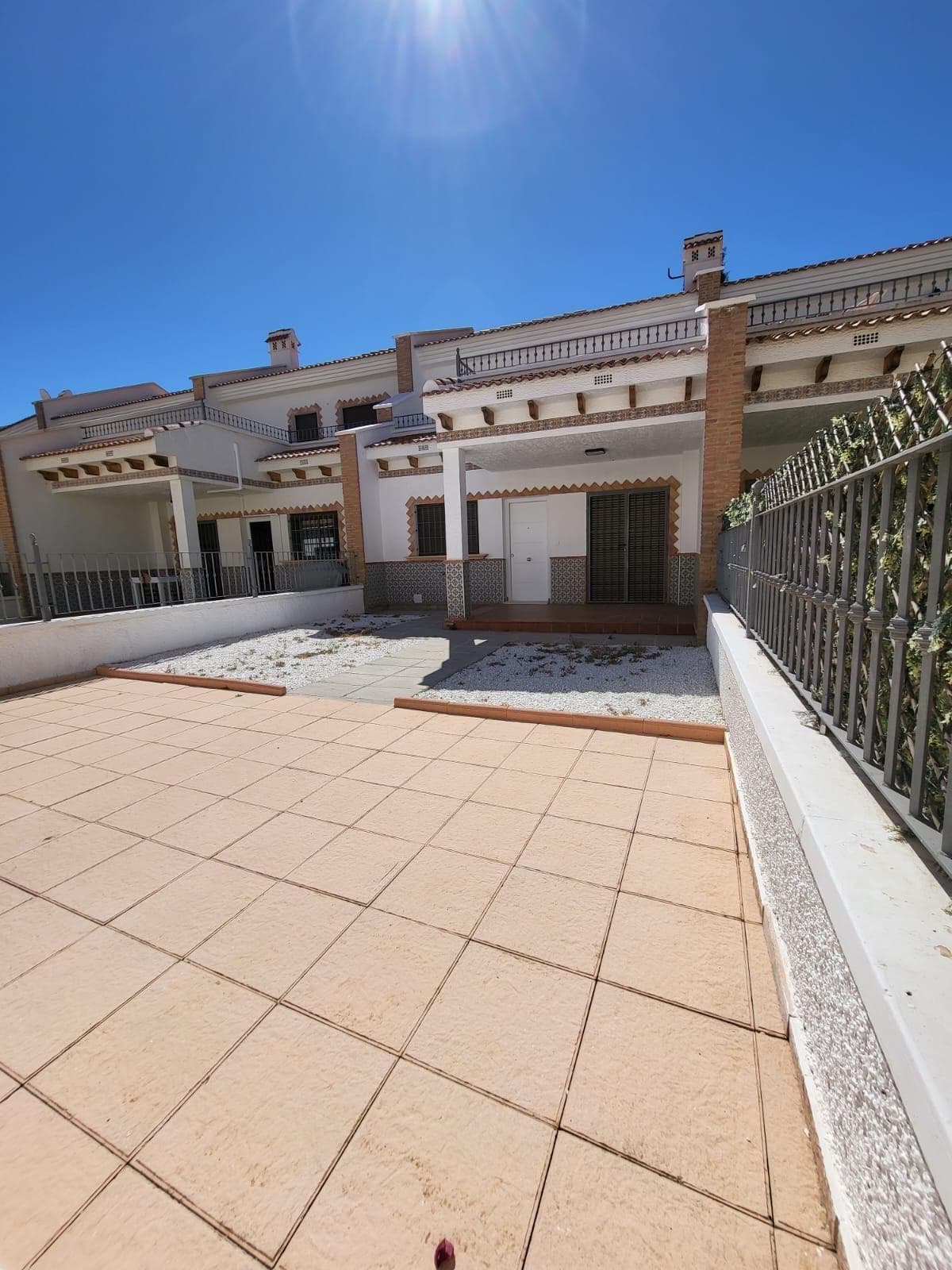 Bedrooms: 3, Bathrooms: 3, Villa in San Miguel de Salinas, Alicante, Spain