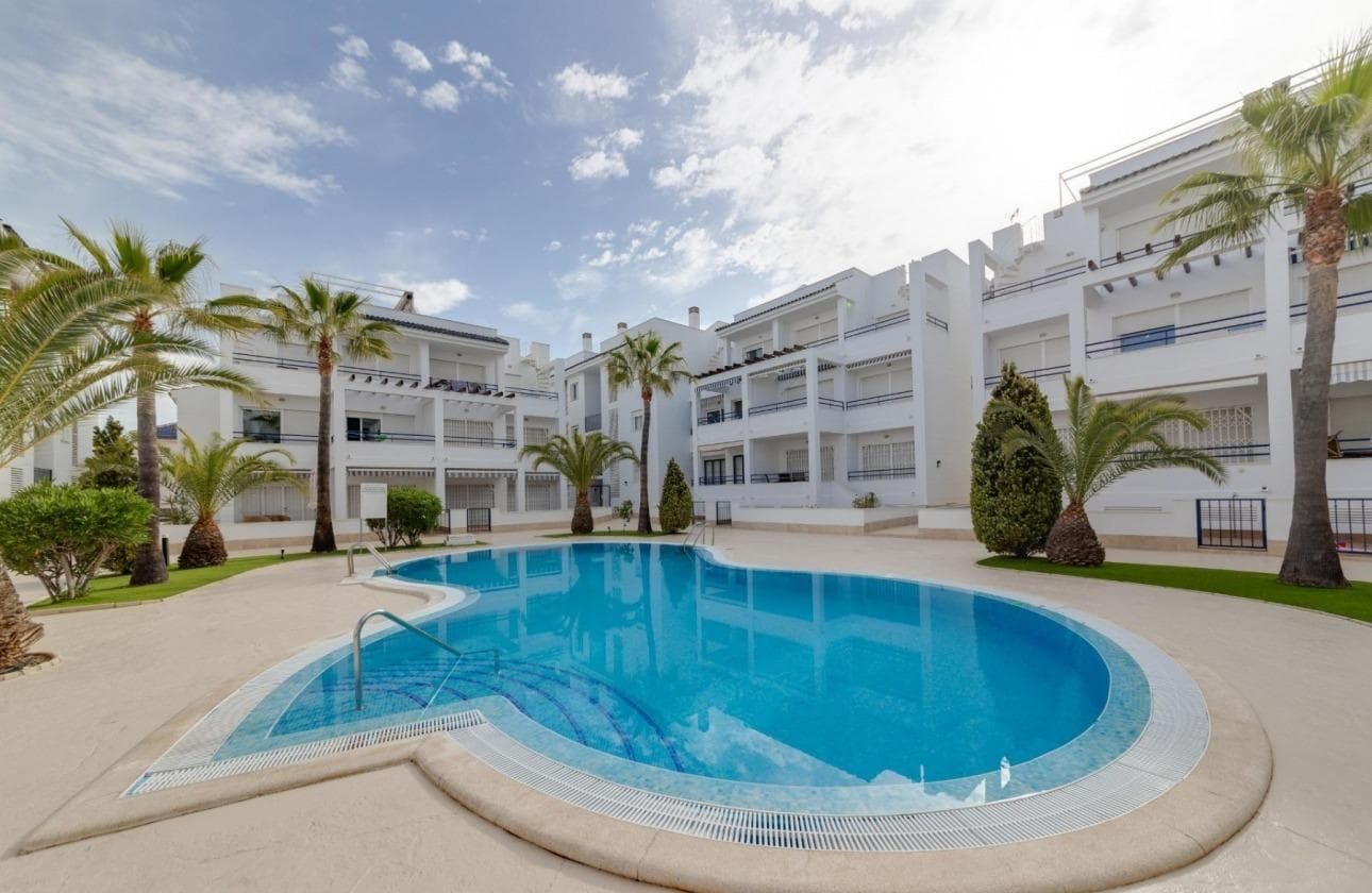 Bedrooms: 2, Bathrooms: 2, Apartment in Torrevieja, Alicante, Spain
