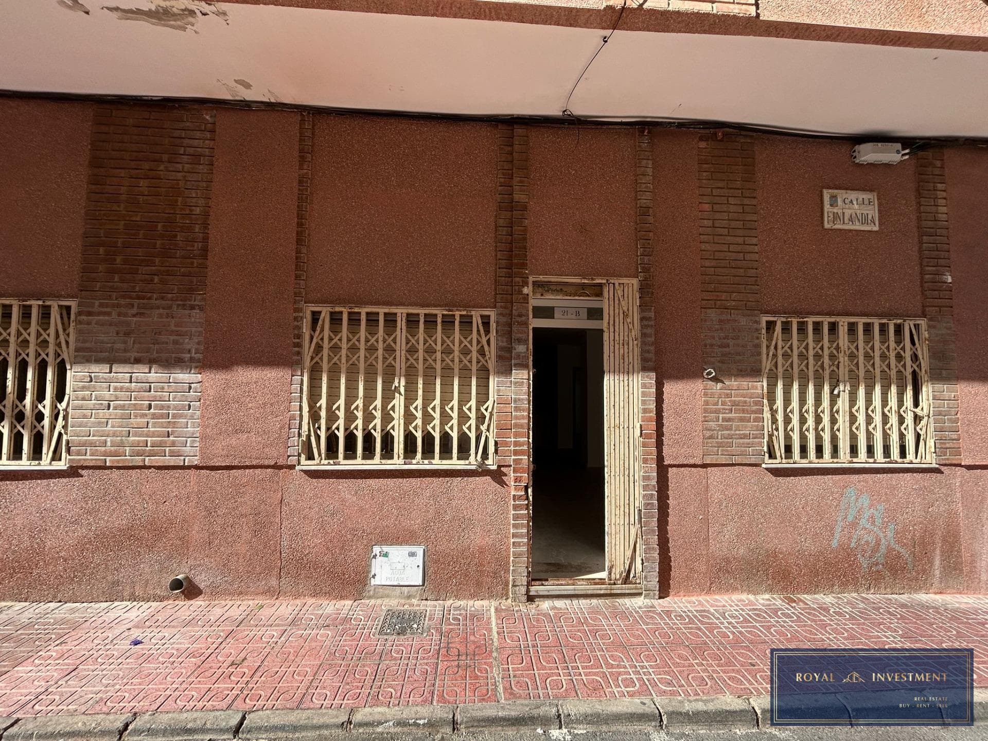 Step into a rare opportunity to shape a home that truly reflects your lifestyle. This spacious apartment, just a short walk from the beach, offers 3 bedrooms and 2 bathrooms with a partially completed layout giving you the freedom to customize and complete the space exactly as you envision it. Whether you're dreaming of a serene private residence or looking to design separate rental units for extra income, this property provides the perfect foundation. Bright interiors, flexible floor plans, and a location that puts sand and sea within easy reach make it ideal for both permanent living and investment. Let your creativity flourish and transform this coastal gem into the home or business opportunity of your dreams. Here, the possibilities are as open as the horizon.