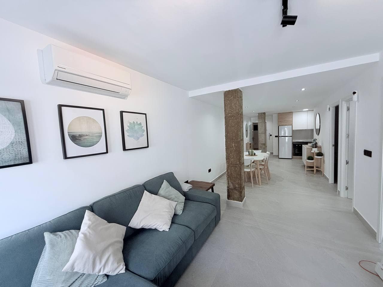 Bedrooms: 3, Bathrooms: 2, Apartment in Torrevieja, Alicante, Spain
