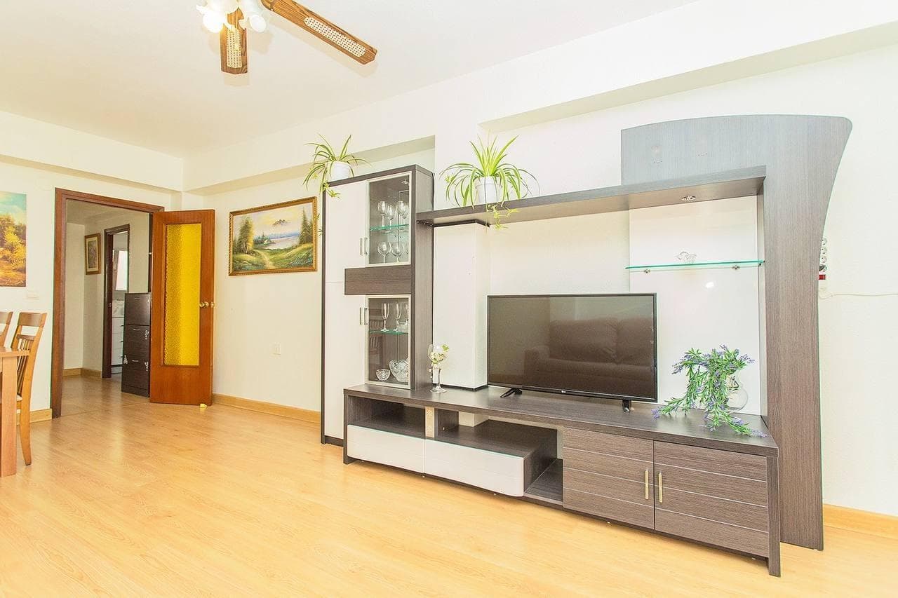Bedrooms: 3, Bathrooms: 2, Apartment in Torrevieja, Alicante, Spain
