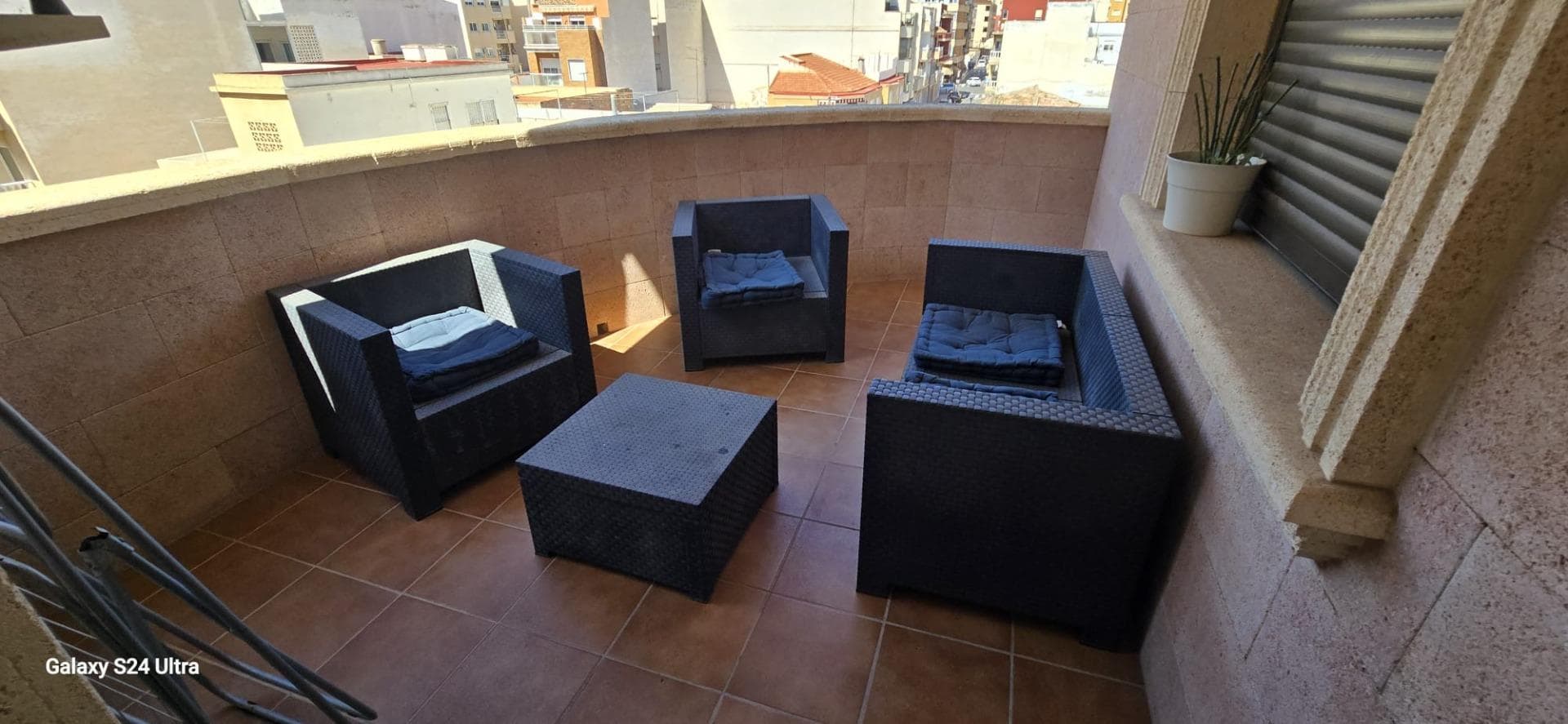 We present to you this spacious apartment located in the coastal city of Torrevieja, just 850 meters on foot from the port, Acequión beach, and Juan Aparicio promenade. This home has a privileged location, as it is within reach of all services such as supermarkets, pharmacies, stores, and restaurants....The property includes:- 4 Bedrooms.- 2 Bathrooms.- Living-dining room with access to balcony and A/C.- Independent equipped kitchen.It is sold fully furnished and equipped.Contact us for more information.