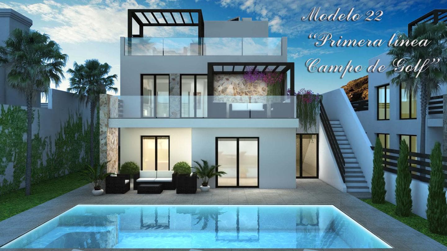 Luxury villa on the first line of the Golf course&#13;&#13; It has an elevator on all floors of the villa, terraces overlooking the golf course, sports area, sauna, and private pool. It is located in a location with medical services, Swedish school, public schools, playgrounds, 15 minutes from the beaches of Guardamar and 5 minutes from the old town of Rojales.&#13;