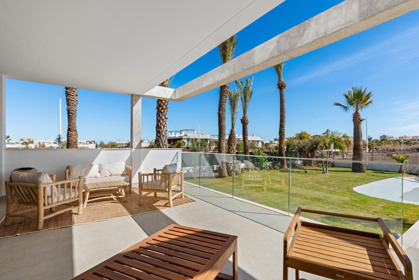 NEW BUILD RESIDENTIAL COMPLEX IN MAR DE CRISTAL&#13;&#13; New Build modern residential complex of apartments and penthouses located very close to the promenade and the long lovely sandy beaches of Mar de Cristal.&#13;&#13; You can choose from ground floor apartments with a private garden, mid-floor apartments with a terrace, and penthouses with private solarium. Properties has 2 or 3 bedrooms and 2 bathrooms.&#13;&#13; The apartments have a modern design, presenting an open plan living area, combining the kitchen, dining area and lounge, into a large space with access to the terrace. &#13;&#13; The master bedroom has a private bathroom.&#13;&#13; Built with top quality finishes, fitted wardrobes, pre-installation of ducted A/C, a storage room, and a underground parking space.&#13;&#13; All the daily necessities, like supermarkets, bars and restaurants, are available all year ‘round and are located close to the complex.&#13;&#13; Mar de Cristal has beautiful sandy beaches, a tennis centre, marina, supermarkets, bars and restaurants. &#13;&#13; The Calblanque national park where you will find unspoilt long white sandy beaches, as well as the famous La Manga Club and the bustling town of Los Belones are all within a 5 min drive from the village. &#13;&#13; Murcia airport is 25 mins and Alicante 1 hour drive. &#13;&#13; You can also visit the historic cities of Cartagena and Murcia.&#13;
