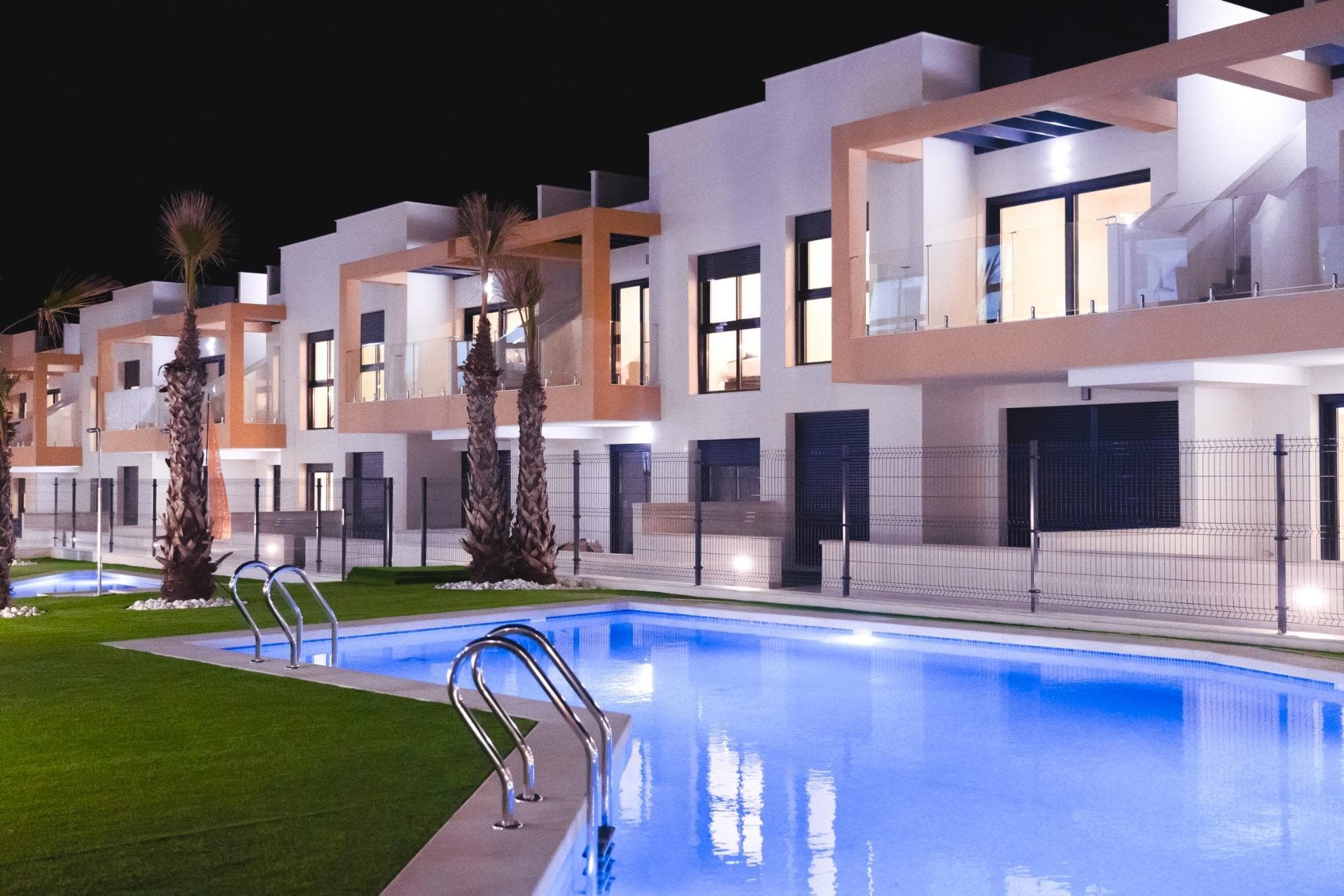 NEW BUILD RESIDENCIAL COMPLEX IN ORIHUELA COSTA&#13;&#13; Gated urbanization of 40 apartments with 2 and 3 bedrooms, ground floor with private garden, top floor with private solarium, all with direct access to the large communal pool and gardens for you and your family to enjoy.&#13;&#13; All apartments comes with parking and storage room.&#13;&#13; Modern design and premium quality.&#13;&#13; Complex located next to the beach of Punta Prima so you can enjoy the Spanish sun all year round on the Costa Blanca. &#13;&#13; Only 5 minutes from the Villa Martín Golf course and La Zenia Boulevard shopping centre.&#13;&#13; Complex located 40 minutes from Alicante airport and 1 hour Murcia - Corvera airport.&#13;