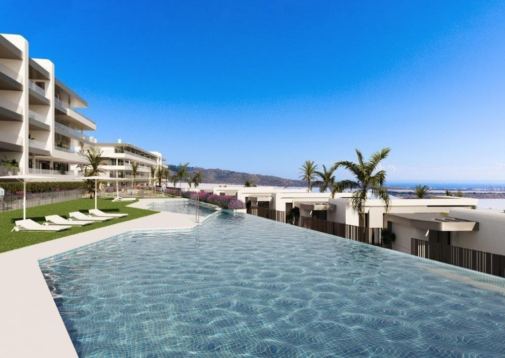 NEW BUILD RESIDENTIAL COMPLEX NEAR MUTXAMEL&#13;&#13;Come and live in a complex in an area with a high quality of life, located on the Bonalba golf course with stunning sea views near Mutxamel, a short distance from the Alicante Airport, the city of Alicante and the beaches..&#13;&#13;Residential complex has 2 and 3 bedrooms apartments with large terraces, and 2, 3 and 4 bedrooms villas. A dream home where you will create the best memories of your life.&#13;Exclusive homes with all the necessary amenities close at hand. Unwind after a long working day in the swimming pool of the complex. Every nook and cranny has been developed with attention to detail. You’ll want to invite friends and family to enjoy your spacious two, three or four-bedroom home every weekend.&#13;&#13;Enjoy the life of your dreams at the complex: morning runs; a relaxing swim in the complex pool; a charming meal with friends and family in the Social Club; and an afternoon’s fun with the kids in the children’s areas. And all this in exclusive surroundings a few steps away from a relaxing game of golf.&#13;&#13;Whether alone, with your pet or with your loved ones, every spot you visit is designed to provide visual comfort and to keep you and your loved ones safe. During your strolls through the communal areas of the complex, you may find:&#13;A large fountain finished in blue tiles.&#13;A poolside area with natural grass.&#13;Furniture spread throughout the plot on which to rest and contemplate the views of the complex.&#13;Small areas of artificial lawn and ceramics with lustrous wood tone.&#13;The complex is fully fenced off with video intercom for your safety and the safety of those who matter most to you.&#13;&#13;Buildings and architecture with great elegance and contemporary style that will captivate you.&#13;&#13;As if enjoying a space with impeccable style was not enough, your new home next to the Bonalba golf course will have large terraces equipped with glass railings allowing you to take in the sea views in impeccable detail. Just imagine waking up every morning to face the extraordinary Alicante dawn. Have breakfast in the best light in Spain: the light of the Mediterranean.&#13;