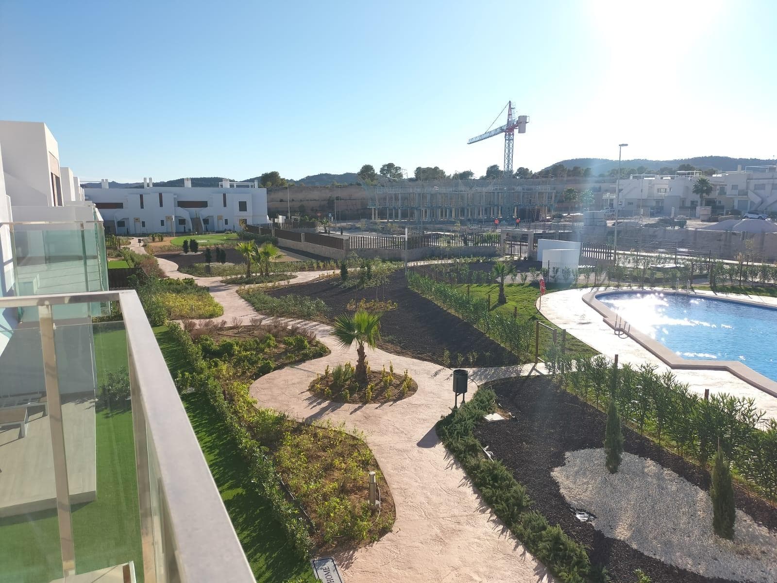 NEW BUILD RESIDENTIAL OF BUNGALOW APARTMENTS IN VISTABELLA

New Build residential of modern design bungalow apartments in Vistabella.

Modern bungalows with 2 and 3 bedrooms, open plan kitchen and the lounge area, fitted wardrobe, off road parking space.

Townhouses and semi-detached houses with private garden and solarium.

Residential has beautifully designed communal gardens with lovely communal swimming pool.

These lovely spacious apartments are being built with top quality products &amp; materials.

At Vistabella Golf there is space for everyone. The course is designed so that each player can enjoy it from start to finish. Its undulating streets, strategic bunkers or lakes are some of the features that make it one of the most attractive designs in the area, where every stroke is a challenge and a pleasure for the senses.

The 18 Holes of Vistabella Golf, par 72 and more than 6,000 meters in length have been designed following the guidelines of the modern fields with 4 tees of great amplitude in each hole, wide fairways and raised bunkers.

The Vistabella Golf club house &amp; restaurant &amp; local bars &amp; shops are within 5 minutes walk.

The busy town of San Miguel de Salinas &amp; Los Montesinos are 5 minutes drive away &amp; the lovely Blue flag beaches at Guardamar are just 15 minutes drive away.

Alicante airport is 35 minutes away &amp; the new Corvera Murcia airport is 45 minutes away.