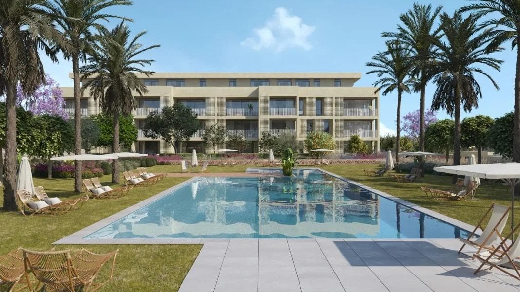 Exclusive New-Build Residential Complex Near the Sea and City Center in Denia

Live Between the Mediterranean and the Montgó Natural Park
Located in a privileged area of Denia, this new residential complex offers the perfect balance between the Mediterranean Sea and the impressive Montgó Mountain, a protected natural park. Enjoy the best of both worlds: stunning beaches of sand rock, breathtaking landscapes, and a vibrant city full of history and culture.

Denia: A Charming Coastal City
Denia, with a population of 43,000 residents, is a renowned tourist and gastronomic destination on the Costa Blanca. This port city offers direct ferry connections to the Balearic Islands, excellent infrastructure, and easy access to Alicante and Valencia via major roads and public transportation.

The city is famous for:
Its historic heritage, including the iconic Denia Castle.
Its world-class cuisine, recognized by UNESCO as a Creative City of Gastronomy.
Festivals of National Tourist Interest, such as the Bous a la Mar and the Fallas.
A warm and pleasant climate year-round, perfect for outdoor activities.

A Prime Location with Everything at Your Fingertips
This new development is situated in one of Denia’s most sought-after areas, just 10 minutes on foot from the city center and a short walk to the beach.

Supermarkets – 2-minute walk.
Denia’s main shopping streets – 10-minute walk.
Beaches – A few minutes on foot.
Denia Port and Marina – 2 km.
Alicante and Valencia Airports – 1-hour drive.
Access to major highways – Direct connections to AP-7 and N-332.

Modern Homes in a Mediterranean-Style Residential Complex
This new development features 63 exclusive homes of 2 and 3 bedrooms, distributed across three buildings with a contemporary Mediterranean design. Each residence includes:

A private storage room and a parking space.
Spacious and bright interiors, designed for comfort.
Fully equipped kitchens with top-brand appliances.
Energy-efficient features, including aerothermal climate control.
High-quality finishes, such as PVC carpentry, Climalit windows, and Stadip security glass.

A Unique Living Experience Surrounded by Nature
The 10,000 m² of communal green areas have been designed by expert landscapers, respecting the natural beauty of the surroundings. Within the complex, you will find:

A protected 19th-century farmhouse and a century-old ficus tree.
A swimming pool and solarium, perfect for relaxing.
A gym, paddle tennis court, and children’s play area.
A social club for residents.
Bicycle parking and electric vehicle charging stations.

An Ideal Home for Year-Round Living or Investment
This residential complex is perfect for permanent living or as a smart investment in one of the most attractive areas of the Costa Blanca. With top-tier amenities, a prime location, and an exceptional design, this is a rare opportunity to own a modern home in Denia.

Contact us today for more details or to schedule a visit!
