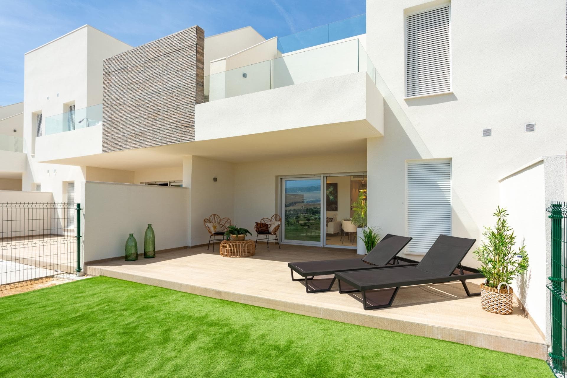 New Bungalows in La Finca Golf, Algorfa - Luxury and Nature at the Costa Blanca&#13;&#13;Exclusive Residential Complex in a Golf Setting&#13;Located in the prestigious La Finca Golf resort in Algorfa, this new residential complex offers a unique opportunity to enjoy a home in the heart of the Costa Blanca South. Designed to provide comfort, exclusivity and an unrivalled connection with nature, this development features modern bungalows surrounded by extensive green areas and a spectacular communal swimming pool.&#13;&#13;La Finca Golf is a privileged enclave that combines tranquillity and first class services, ideal for those seeking a relaxed lifestyle with easy access to the region's main attractions.&#13;&#13;Modern Design and Living Options&#13;This development offers 2 and 3 bedroom bungalows, designed with a contemporary style and high quality materials. All homes have:&#13;&#13;2 full bathrooms.&#13;Open plan kitchen integrated in the living room.&#13;Fitted wardrobes in all bedrooms.&#13;Electric blinds in bedrooms and living room.&#13;Fully installed ducted air conditioning.&#13;&#13;Distribution options:&#13;Ground floor with private garden, ideal for those looking for more outdoor space.&#13;Top floor with private terrace and solarium, perfect for enjoying the Mediterranean climate and panoramic views.&#13;There is also the option to purchase an underground parking space and storage room at an additional cost.&#13;&#13;Privileged Location and Close Connections&#13;This exclusive residential development is situated in La Finca Golf, Algorfa, within the beautiful Vega Baja. Its strategic location allows you to enjoy the tranquillity of golf whilst remaining close to all essential amenities.&#13;&#13;Distances to the main points of interest:&#13;&#13;Guardamar del Segura beaches - 15 km (15 minutes drive).&#13;Alicante Airport - 35 km (35 minutes drive).&#13;Nearby towns - Almoradí, Benijófar and Ciudad Quesada within a few minutes drive.&#13;Shopping Centres in Torrevieja and Orihuela Costa - 15 minutes drive.&#13;&#13;A Unique Opportunity for Investment or Residence&#13;Whether as a permanent residence, holiday home or investment property, these new bungalows at La Finca Golf offer a perfect combination of design, location and quality of life on the Costa Blanca.&#13;&#13;Contact us today for more information or to arrange a viewing.&#13;
