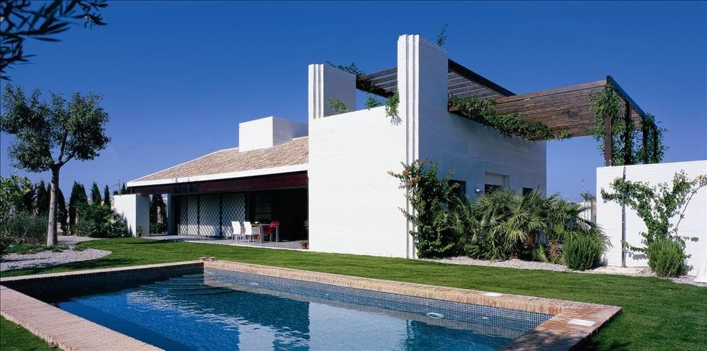 Elegant detached villas with private pool at Peraleja Golf Resort - Costa Cálida&#13;&#13;Mediterranean-style detached houses in a gated golf community&#13;&#13;20 detached villas with 6 models to choose from with 2, 3 or 4 bedrooms and 1, 2 or 3 floors on plots ranging from 375 to 800 m2. Some units have a rooftop solarium.&#13;&#13;Located in the prestigious Peraleja Golf Resort, in the Murcia region of southern Spain. These modern Mediterranean homes are set on spacious plots, each with a private pool, garden and parking. Designed with sloping roofs and natural materials such as wood and stone, these homes blend seamlessly into the surrounding landscape, while offering elegant and timeless interiors.&#13;&#13;Comfortable living with top-quality finishes&#13;Each house features:&#13;&#13;Fully fitted open-plan kitchen with appliances&#13;Bright living/dining room with a cosy wood-burning fireplace&#13;Central air conditioning and gas-fired radiator heating&#13;Secure entrance door and motorised access gate for vehicles&#13;Private swimming pool (3.5x5.5 m) with outdoor shower&#13;Outdoor water points and lighting&#13;Fully landscaped garden ready to enjoy&#13;&#13;These properties have been carefully designed by a renowned architect, combining elegant lines with natural textures, creating a unique and harmonious environment within a secure gated community.&#13;&#13;Life at Peraleja Golf Resort - Nature and security&#13;The houses are located within Peraleja Golf Resort, which has a 24-hour security gate, piano bar and clubhouse with gourmet restaurant. The complex is surrounded by protected natural areas where hiking, jogging and cycling trails are being developed for residents. The 18-hole golf course, originally designed by the legendary Severiano Ballesteros, is currently being renovated and is scheduled to reopen in late 2025. Some homes and the social club enjoy distant sea views.&#13;&#13;Convenient location close to beaches and towns&#13;This peaceful complex offers excellent access to key locations:&#13;&#13;Towns of Sucina and Avileses - 3-5 km&#13;Mar Menor beaches - 20 km (20 min by car)&#13;City of Murcia - 25 km (20 min by car)&#13;Murcia Airport (RMU) - 25 km (15 min by car)&#13;Alicante Airport (ALC) - 80 km (45 min by car)&#13;La Zenia Boulevard Shopping Centre - 35 km&#13;&#13;Enjoy the charm of the Costa Cálida&#13;Located near the traditional Spanish town of Sucina, residents can enjoy local shops, restaurants and authentic charm, while still being close to the coast and vibrant city life. This area has become increasingly popular with international buyers for its quality of life, good infrastructure, wonderful year-round climate and access to natural landscapes and the sea.&#13;&#13;Contact us today to secure your dream villa in Peraleja Golf and start enjoying life on the Costa Cálida.&#13;