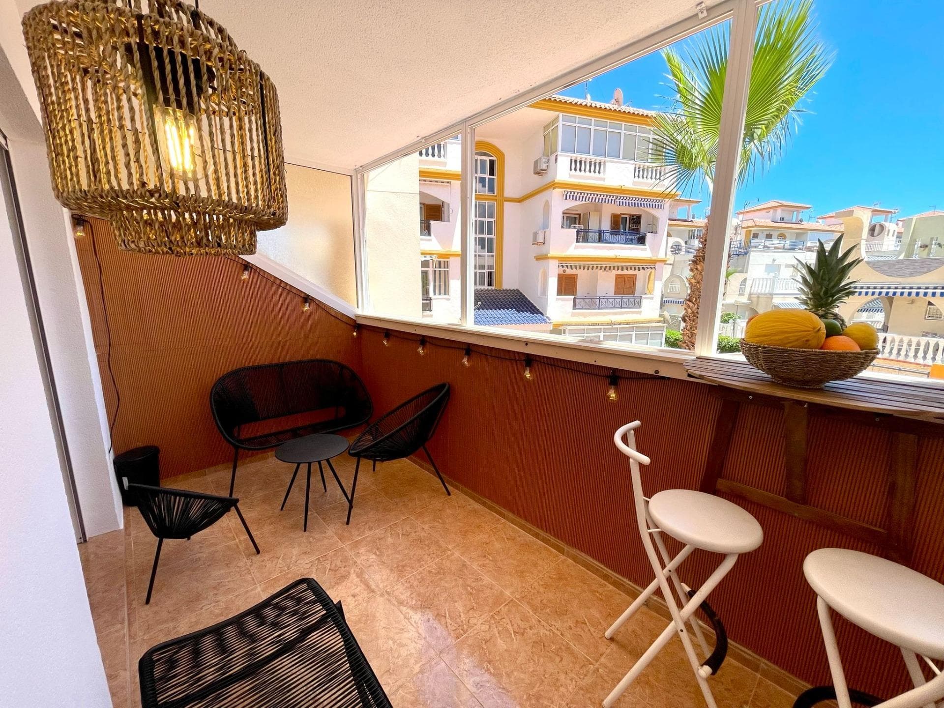 We are offering for sale this cozy, fully furnished apartment, located in one of the most peaceful and sought-after areas of the Alicante coast: La Mata, Torrevieja. This apartment is perfect for couples, families with children, or individuals who want to enjoy life by the sea. The apartment is situated on the first floor of a well-maintained building. It features a bright living room with a sofa bed, dining area, and direct access to a spacious terrace. Fully equipped kitchen ready to use, two double bedrooms, and a bathroom with a shower. The residential complex offers parking for residents and access to a communal swimming pool. In addition, the property has a tourist license, making it an excellent investment opportunity for vacation rentals. Unbeatable location, just 850 meters from Torre la Mata and La Mata beaches, and within walking distance of other charming coves and beaches. This apartment has everything you need to enjoy the Mediterranean lifestyle with all modern comforts. 📞 Don’t miss this opportunity – contact us for more information or to schedule a visit!
