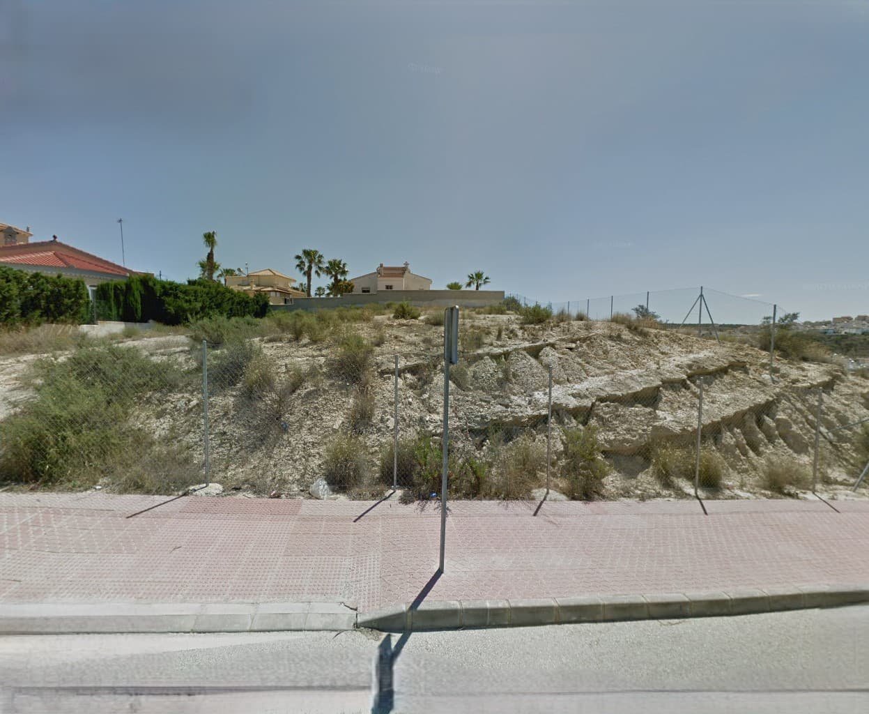 2 residential plots for sale with total area of 1.142 m2. One plot is 636 m2 (230.000EUR) and the other 506 m2 (220.000 EUR). Selling both plots together, impossible to buy separately. Possibility to join both plots and build one villa or build 1 detached house on each plot. Permitted height ground floor + 1. Basement is allowed. South facing. Located on a hill, open views guaranteed for life. Old construction project is available with expired building license, possibility to renew. Please contact us for further details and the price. Purchase costs and taxes are not included in the price.