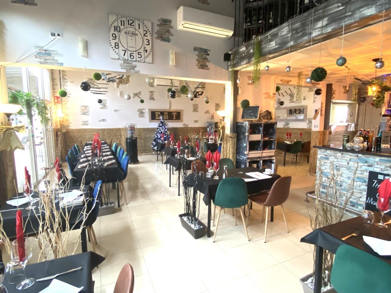 We are pleased to present a remarkable opportunity to acquire a well-established restaurant through a business transfer ("Traspaso"). Please note that the listed purchase price pertains solely to the business transfer and does not include ownership of the building, which is subject to a monthly rental agreement with the landlord (approx1050€ per month).This thriving establishment spans two units and boasts a loyal customer base, positioning it as an excellent investment within the catering and hospitality sector in the bustling commercial area of La Finca, Algorfa.The sale encompasses all furniture, fixtures, fittings, and existing stock, ensuring a seamless transition for the new owner. The restaurant features two fully equipped kitchens, a spacious dining area, and a beautifully designed outdoor covered terrace that offers stunning views. Additionally, the premises have recently undergone renovations, including modernized restrooms and a fully stocked bar. A substantial storage area further enhances the operational capabilities of the business.The current proprietors have cultivated a stellar reputation for exceptional food quality and service. Regular live music events have proven to be highly popular among both local residents and visitors, contributing to the restaurant's vibrant atmosphere. The location benefits from proximity to various bars, shops, and businesses within the La Finca commercial center, enhancing foot traffic and visibility.A structured handover plan will be provided to prospective buyers, highlighting the potential for further business development and growth.For inquiries or to schedule a viewing at your earliest convenience, please do not hesitate to contact our team.