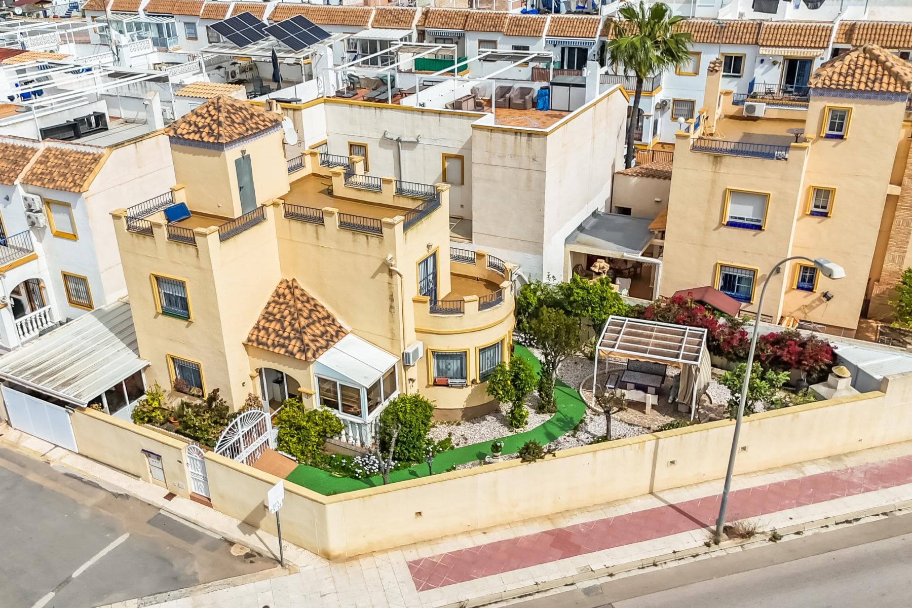 Bedrooms: 3, Bathrooms: 2, Villa in Orihuela  Costa, Alicante, Spain