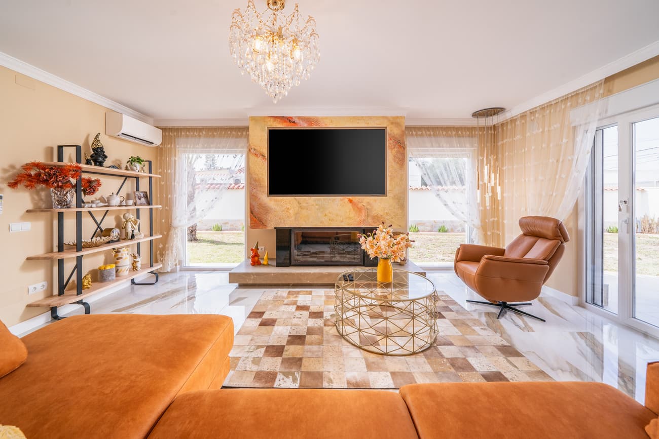 Discover unparalleled luxury and serenity in this stunning, fully renovated villa, perfectly situated near the famous Pink Lake of Torrevieja!This isn't just a house; it's a lifestyle. Experience ultimate comfort and superior design with high-quality materials throughout the impressive 201m² built area, completely renewed in 2025 to meet the highest modern standards.Key Features You'll Love:Ultimate Relaxation: Dive into your own private, salinated pool with heating—perfect for year-round enjoyment. The dedicated next-to-pool leisure area and separate rooftop terrace offer multiple idyllic spots for sunbathing and socializing.Spacious & Elegant: The home boasts 4 generous bedrooms and 3 modern bathrooms, offering ample space for family and guests. Enjoy entertaining in the two spacious living areas, complete with a cozy fireplace for those cooler evenings.Premium Comfort: Say goodbye to cold feet! Enjoy luxurious comfort with floor heating throughout the entire house. Plus, elevate your wellness routine with your very own sauna!Outdoor Oasis: Set on a substantial 771m² garden, the property provides a private haven for outdoor living, featuring a dedicated BBQ area for al-fresco dining and a separate storage building for convenience.Practical Amenities: The property includes covered parking for two cars, ensuring security and ease of access.Located in a sought-after area, this villa offers a unique opportunity to own a piece of paradise near a natural wonder. Don't miss the chance to experience the pinnacle of Mediterranean living!Contact us today to schedule your exclusive viewing!