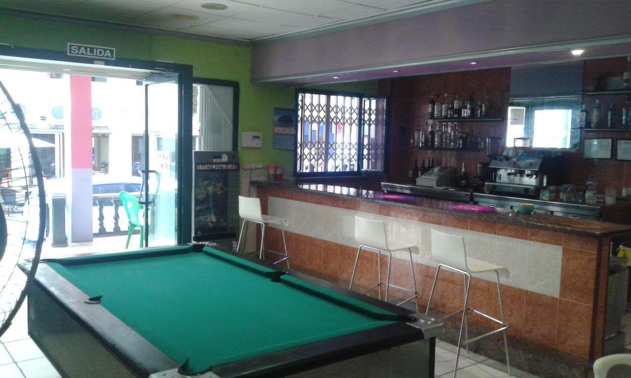 Working bar/cafeteria in the centre of Calpe with valid licence.The local is around 120 meters, has 3 bathrooms, from one has handicapped access.Very good investment because of it's central location, just at 200 meters to the beach.Available from September 2026.  Will consider Rent To Buy Option - For Example:* € 40,000 deposit* € 1,300 per month* Balance in 3 years * 100% of payments discounted (i.e. deposit and rent) 40,000 deposit and max of 3 years.  For any other info and pics please feel free to ask.We are specialists in the Costa Blanca and Costa Calida specialising in the Alicante and Murcia Inland regions with a particular emphasis on Elda, Pinoso, Aspe, Elche and surrounding areas. We are an established, well known and trusted company that has built a solid reputation amongst buyers and sellers since we began trading in 2004. We offer a complete service with no hidden charges or surprises, starting with sourcing the property, right through to completion, and an unrivalled after sales service which includes property management, building services, and general help and advice to make your new house a home. With a portfolio of well over 1400 properties for sale, we are confident that we can help, so just let us know your preferred property, budget and location, and we will do the rest.