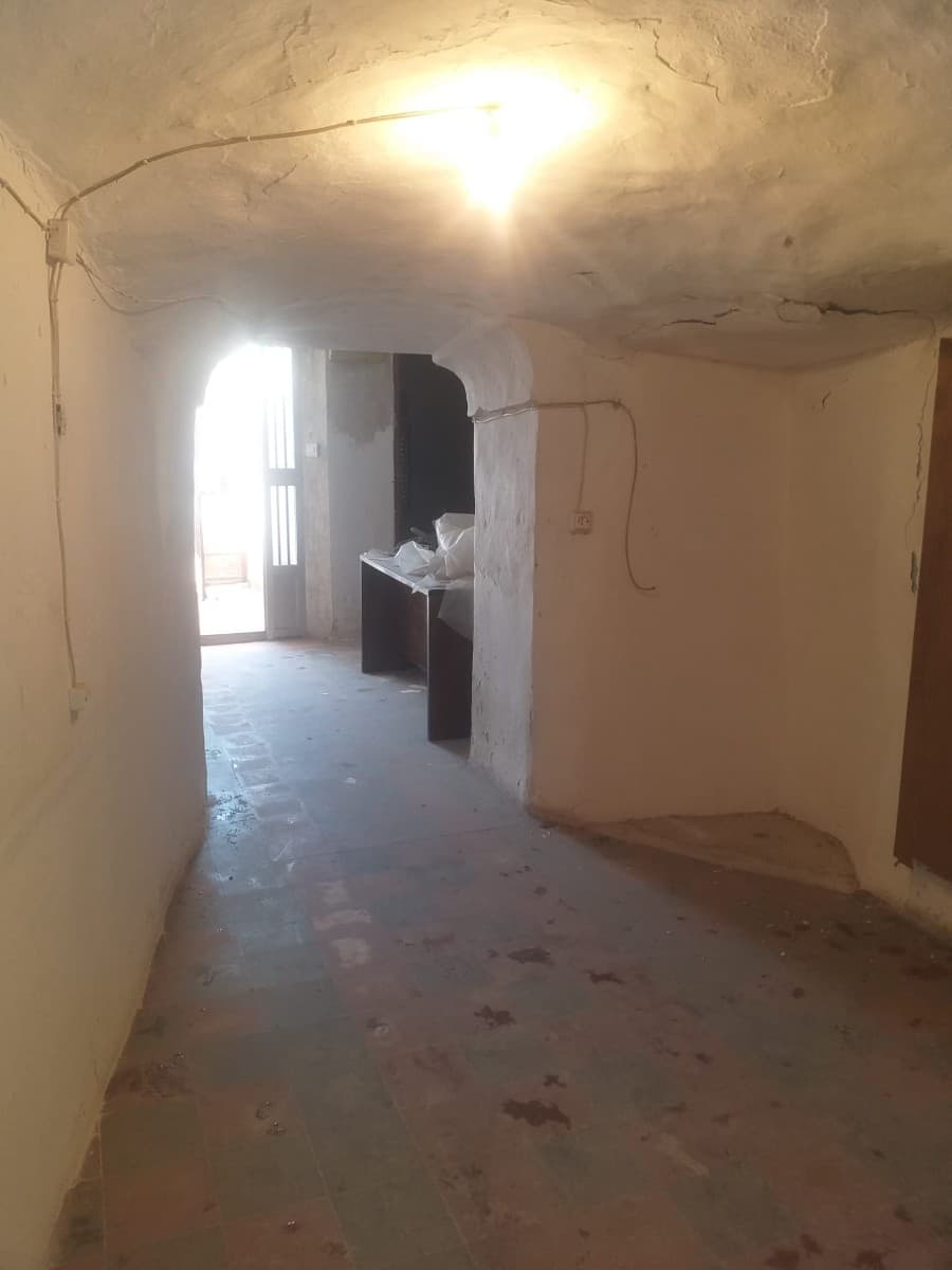 Wonderful opportunity to get a cave house to reform in village of Barinas, within a walking distance from all the local amenities. The cave keeps the house cool through the summer, easy to heat up in the winter, and adds a special character to your dwelling. The house of 150 m2 has 4 bedrooms, a bathroom, a fireplace, mains water and electricity. It is waiting to be turned into your dream.About the Area: Barinas is a charming village in Murcia region, known for its peaceful atmosphere, scenic mountain views, and sunny Mediterranean climate. Barinas offers authentic Spanish charm, local amenities, and easy access to hiking trails, vineyards, and natural hot springs. Just a short drive from the historic town of Fortuna, 40 minutes from Murcia city, and 50 minutes from Mediterranean beaches, Barinas is perfect for buyers looking for an affordable relaxing retreat on Costa Blanca.About us: We have a large portfolio of properties in the Costa Blanca and Costa Calida areas, specialising in country properties, villas, fincas, building plots and design and build options in the Alicante and Murcia regions with a particular emphasis on Elda, Monovar, Pinoso, Sax, Villena, Aspe, Fortuna, Albacete and many more surrounding areas. We have been established since 2004 and have decades of experience between the team which we bring to bear to help you find and secure your new dream home. We help you every step of the way to make sure your purchase in Spain is safe and hassle free. We are not here to sell you a property, we are here to help you realise your dream and find what is right for you. With us you are in the safest hands. Contact us now to have a no obligation chat about how you too can realise your dreams.