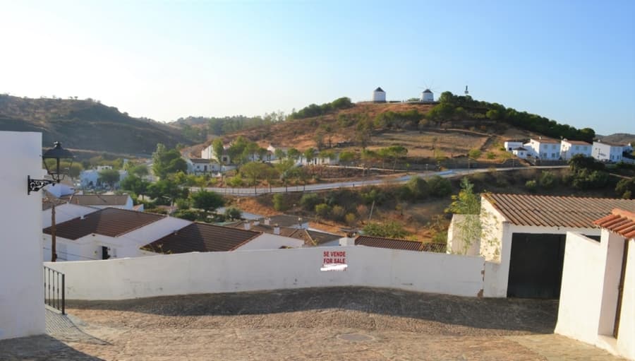 This plot is in Sanlucar de Guadiana village with river views and just 2 minutes walk to the centre of the village.The land is two hundred and twenty six square metres and it is located on one of the highest points in the town and faces south west. There is outline planning to build four houses and swimming pool or similar.Sanlúcar de Guadiana is located in the province of Huelva, Andalucia, Spain, situated near the Portugal Spain boarder.The village borders the Guadiana river. The restored San Marcos castle overlooks the village.The village faces Alcoutim accross the river in Portugal. A ferry for foot passengers is available.  