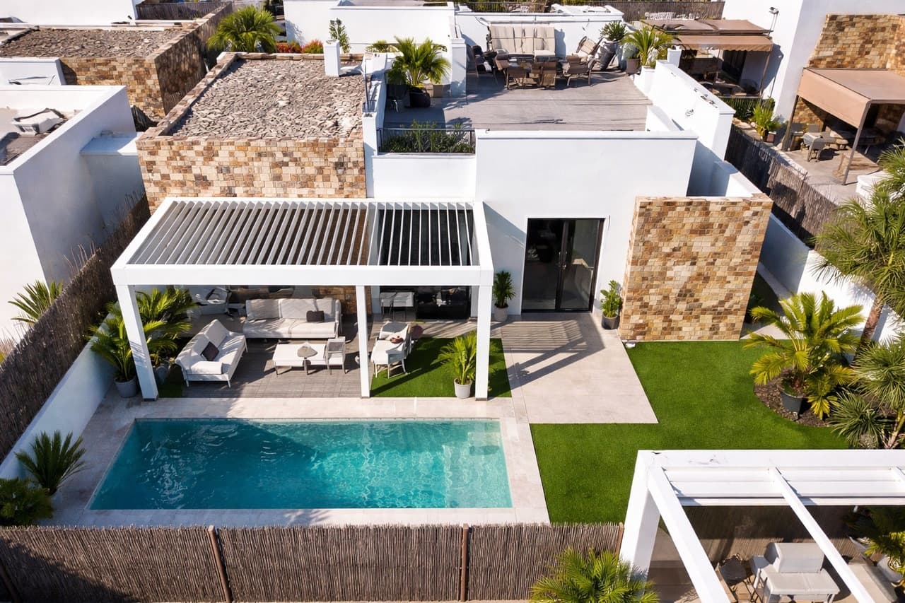 This charming villa offers spacious and well-designed living areas, ideal for both relaxing and entertaining. With three comfortable bedrooms and two modern bathrooms, it provides the perfect setting for family living, holiday escapes, or a smart investment opportunity.Step outside into your own private oasis, where a sparkling swimming pool invites you to cool off under the Mediterranean sun. The outdoor space is perfect for al fresco dining, social gatherings, or simply unwinding in total privacy. The property also boasts a private solarium, offering an elevated space to sunbathe, enjoy panoramic views, or relax under the stars.Ideally located within walking distance of a fantastic selection of bars and restaurants, you can enjoy vibrant local dining and nightlife without the need for a car. And when it’s time for the beach, the golden shores of Cabo Roig and Campoamor are just a 5-minute drive away, offering crystal-clear waters and beautiful coastal walks.Whether you're looking for a permanent residence, holiday home, or rental investment, this villa delivers an exceptional lifestyle in a prime coastal location.