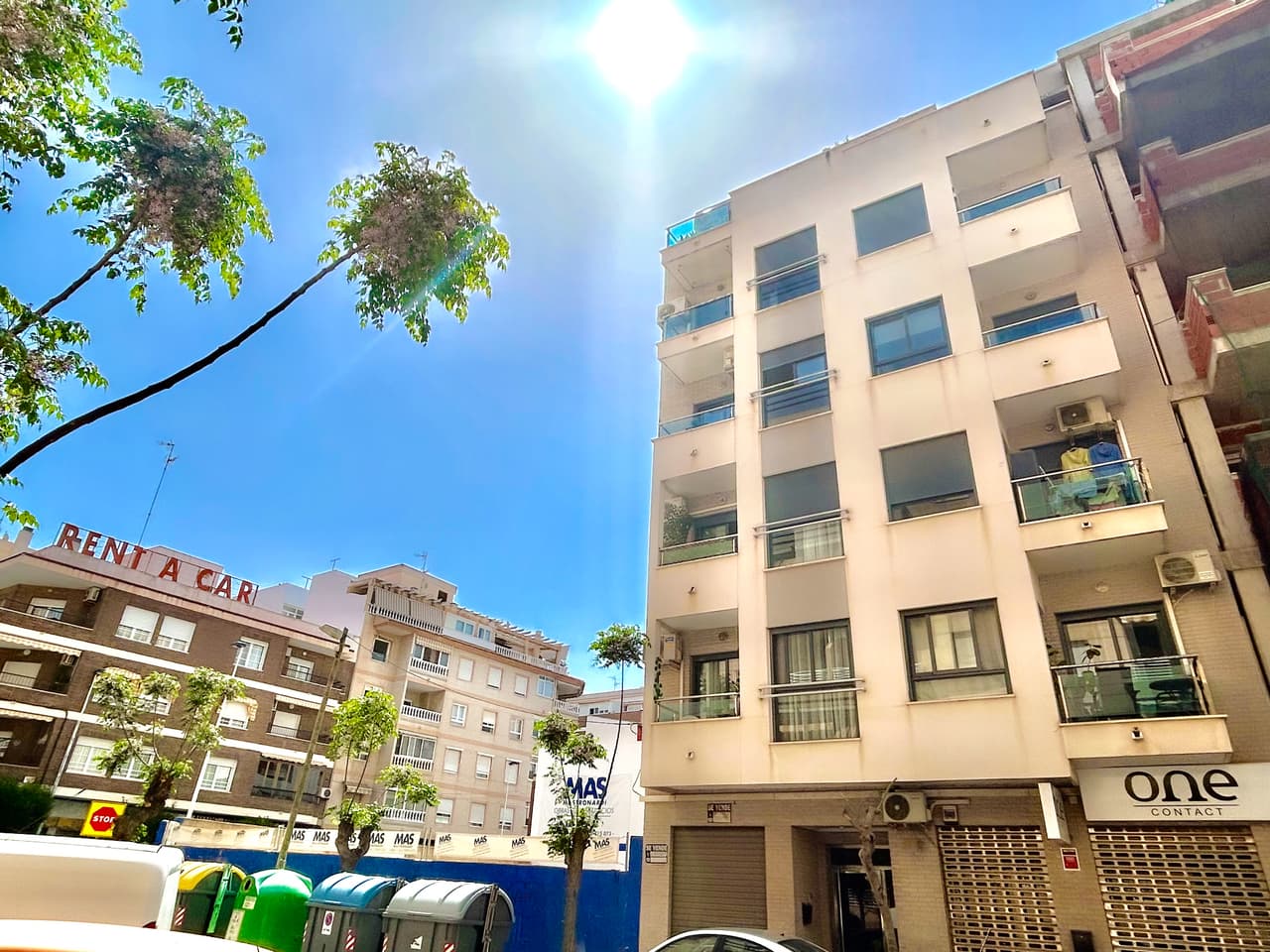 Discover this bright and spacious 2-bedroom, 2-bathroom apartment ideally located in the heart of Torrevieja, just moments from the beach and surrounded by every convenience you could need.Designed for comfort and easy living, the property features a generous open-plan living and dining area filled with natural light, creating a welcoming space to relax or entertain. The fully equipped kitchen offers both functionality and style, perfect for everyday living or holiday stays.Both bedrooms are well-proportioned, with the master benefiting from its own en-suite bathroom, providing added privacy and comfort. The second bathroom is equally modern and convenient for guests or family use.Step outside and enjoy the vibrant lifestyle Torrevieja has to offer. With shops, restaurants, cafes, supermarkets, and public transport all within walking distance, everything is right on your doorstep. And of course, the beautiful sandy beaches are just a short stroll away, making this the perfect home for soaking up the Mediterranean sun.Whether you’re looking for a permanent residence, a holiday getaway, or a smart investment, this apartment combines space, location, and lifestyle in one exceptional package.