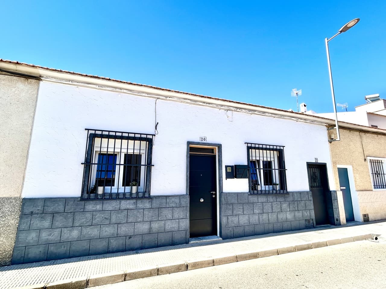 Set in the heart of the highly desirable San Miguel de Salinas, this beautifully renovated and spacious 4-bedroom, 2-bathroom townhouse offers stylish modern living in a vibrant and well-connected location.Every inch of the property has been thoughtfully upgraded to a high standard, combining contemporary design with a warm, welcoming feel. At its core is a stunning open-plan kitchen and living area—bright, expansive, and perfectly designed for both everyday living and entertaining. Clean lines, modern finishes, and a natural flow of space create a home that is as functional as it is elegant.The four generously sized bedrooms provide flexibility for family living, visiting guests, or a dedicated workspace, while the two sleek, modern bathrooms add comfort and convenience.One of the standout features is the sunny upstairs outdoor space—an inviting private retreat where you can unwind, dine al fresco, or simply soak up the Mediterranean sunshine in complete privacy.Ideally located within walking distance of local amenities, charming restaurants, and the town centre, and just a short drive from renowned golf courses and the coast, this exceptional townhouse is perfectly suited as a permanent residence, stylish holiday home, or smart investment opportunity.