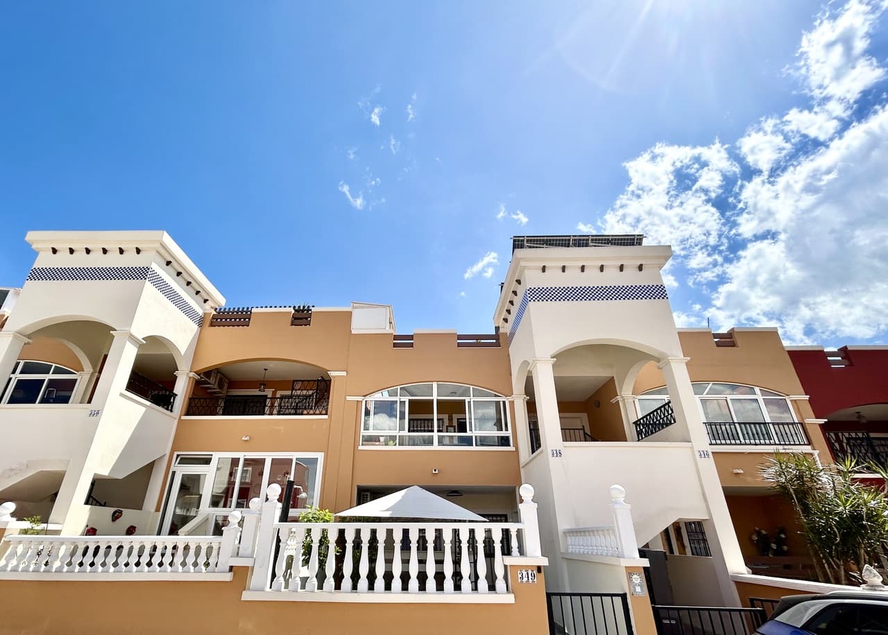 This beautifully presented top-floor 2-bedroom, 2-bathroom apartment is located in the highly desirable Dream Hills community, offering the perfect combination of comfort, convenience, and modern Mediterranean living.The property boasts bright and spacious interiors, along with a stunning large private solarium — ideal for relaxing in the sunshine, entertaining guests, or enjoying al fresco dining with open views.Designed with energy efficiency in mind, the apartment benefits from 8 solar panels supplying electricity, as well as a private electric car charging point located in the downstairs storeroom.Set on a quiet private street with off-road parking, residents can also enjoy access to a large communal swimming pool surrounded by beautifully maintained gardens, creating a peaceful resort-style environment.Perfectly positioned within walking distance to supermarkets, bars, restaurants, and everyday amenities, the property also enjoys an excellent location less than a 10-minute drive from the beautiful local beaches.Whether you are searching for a permanent residence, holiday home, or investment property, this exceptional apartment offers style, sustainability, and an unbeatable lifestyle in the heart of Dream Hills.