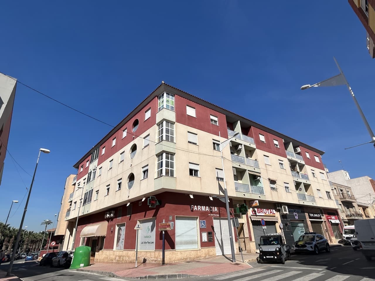 Discover the perfect blend of comfort, convenience, and Mediterranean lifestyle with this charming 2-bedroom, 1-bathroom apartment located in the heart of Rojales.Ideally situated within walking distance to lively bars, popular restaurants, the local medical center, and well-stocked supermarkets, this home offers everything you need right on your doorstep. Whether you're looking for a permanent residence, holiday retreat, or investment opportunity, the location delivers unbeatable everyday convenience.The apartment features two well-proportioned bedrooms, a bright and welcoming living space, and a functional bathroom, creating a comfortable environment to relax and unwind.Residents can also enjoy a sunny communal roof terrace — the perfect spot to relax, socialize, or soak up the Spanish sunshine — offering beautiful views of the surrounding mountains and the iconic Three Crosses that overlook the town, a beloved local landmark.Step outside and embrace the vibrant village atmosphere, or take a short 15-minute drive to the golden sands of Guardamar del Segura, where beautiful beaches and scenic coastal walks await.This is an excellent opportunity to enjoy authentic Spanish living with modern amenities close at hand.