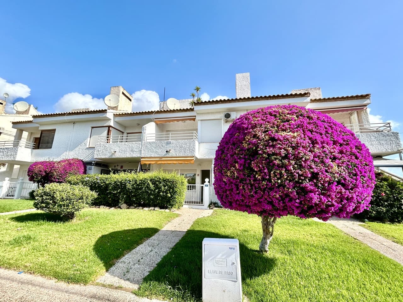 This stunning fully renovated 2-bedroom, 1-bathroom ground floor apartment offers the perfect blend of comfort, style, and location in one of the Costa Blanca’s most sought-after areas.Boasting a desirable south-facing orientation, the property enjoys sunshine throughout the day. The spacious front terrace is the ideal spot for relaxing, dining al fresco, or simply soaking up the Mediterranean climate. To the rear, a second terrace provides additional outdoor space and includes a convenient storage room.Situated just a stone’s throw from the popular Los Dolses Commercial Centre, residents have an excellent selection of bars, restaurants, cafés, shops, and supermarkets right on their doorstep. The renowned La Zenia Boulevard shopping centre is also within easy walking distance, offering an extensive range of retail, dining, and entertainment options.The apartment forms part of a beautifully maintained urbanisation with attractive landscaped gardens and enjoys lovely views overlooking the prestigious Villamartín Golf Course, creating a peaceful and picturesque setting.Whether you're looking for a permanent residence, holiday home, or investment property, this exceptional apartment offers an unbeatable combination of modern living, outdoor space, and prime location.