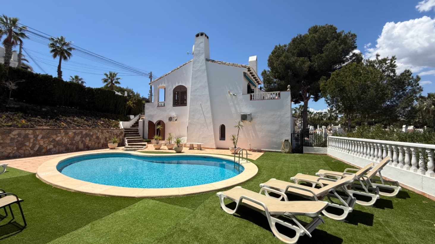 Charming Detached House in Orihuela CostaThis stunning detached house located in the picturesque city of Orihuela, Alicante, offers an exceptional living experience. With spacious interiors and exquisite features, this home is a perfect sanctuary for families seeking comfort and style.Spacious Living AreasThe property boasts a generous built size of 156 m², thoughtfully designed to accommodate modern living. The layout includes four inviting bedrooms that provide ample space for rest and relaxation. Coupled with two well-appointed bathrooms, this home perfectly balances functionality with elegance, ensuring convenience for the entire family.Outdoor OasisSitting on an expansive plot of 900 m², the outdoor area presents a stunning private pool, ideal for enjoying sunny days and hosting gatherings with friends and family. This ample space allows for endless possibilities, from creating a flourishing garden to establishing tranquil areas for outdoor entertainment. Whether you’re basking in the sun or enjoying an evening under the stars, this outdoor retreat offers a slice of paradise.Comfort Year-RoundExperience year-round comfort with the home's air conditioning and heating systems, ensuring every corner of your residence is inviting, no matter the season. These features enhance the living experience, making this house not just a home, but a cozy haven.Additional FeaturesThis residence also includes a covered terrace and an open terrace, offering versatile spaces that can be personalized to suit your lifestyle. Imagine enjoying morning coffee or evening sunsets in these serene outdoor settings. Furthermore, the property comes with convenient parking options, providing ease and accessibility for residents and guests alike.Location and CommunityOrihuela is not just a place to live; it’s a community rich in culture and history. The city's vibrant atmosphere is complemented by its beautiful streets, local amenities, and proximity to stunning natural landscapes. Residents can indulge in a variety of recreational activities, making it an ideal location for families seeking an enriching environment.