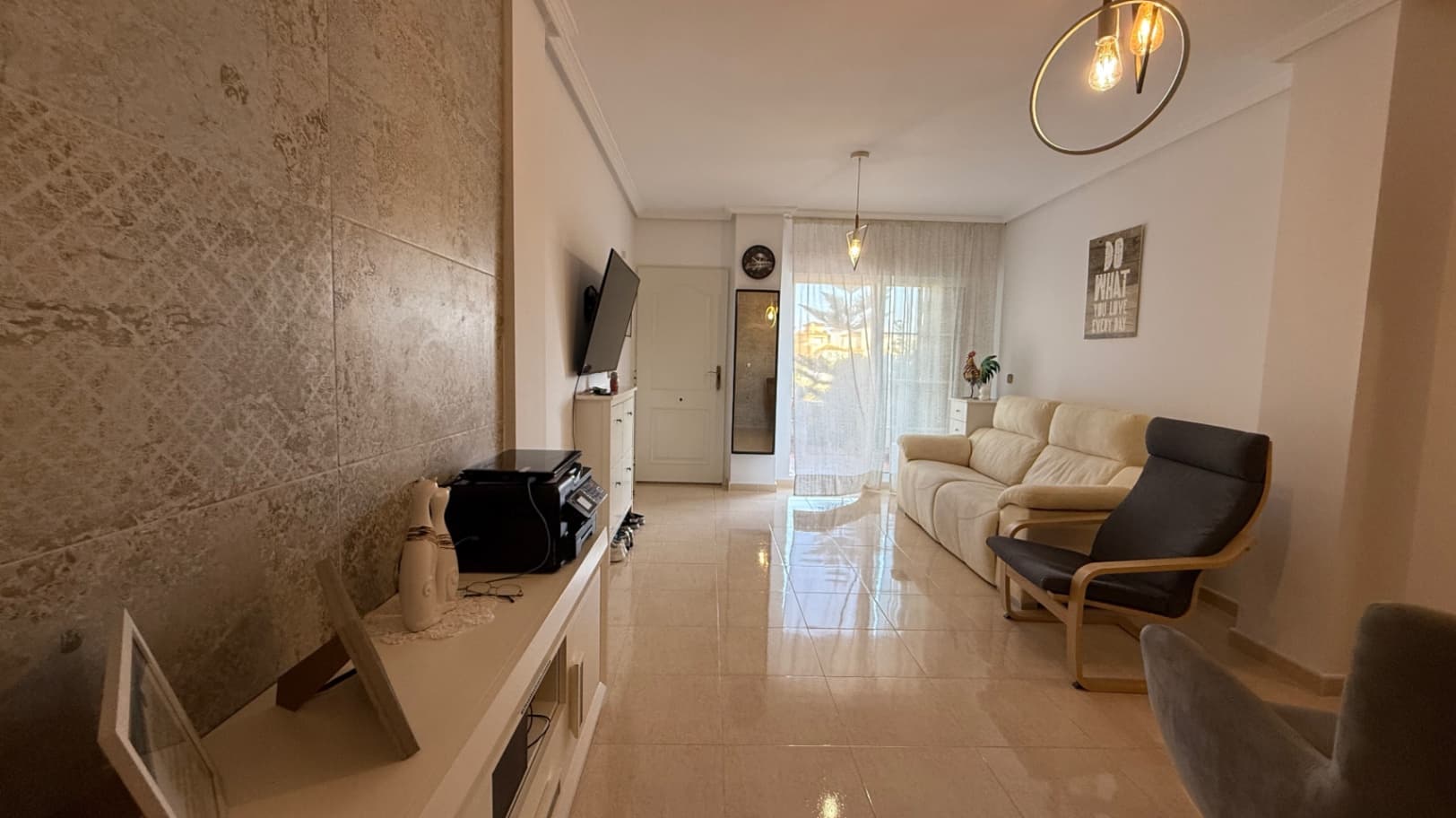 This beautifully maintained 2-bedroom, 1-bathroom property offers a perfect blend of comfort and charm. Enjoy a lovely private garden and stunning green views right from the main window. The home is located just a 20-minute walk from the popular La Zenia Boulevard shopping mall and set within a well-kept community with access to a sparkling pool. A wonderful opportunity to own a home in a peaceful and beautiful estate!