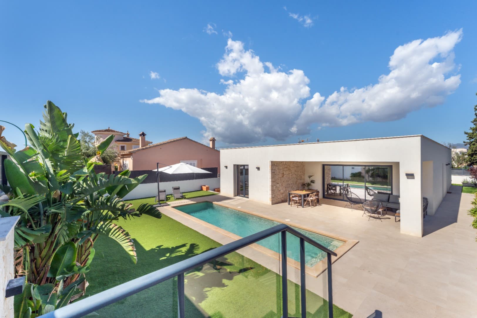 Modern newly built villa in Marratxí, just a few minutes from the center of Palma. Built in 2021 on a plot of approximately 600 m. The rooms are comfortably distributed on a single floor, and the large sliding windows create a fluid connection with the outside from the living room.The villa offers a built area of approximately 297 m², of which 197 m² are usable, distributed as follows: a beautiful living-dining room with access to the magnificent exterior, a fully equipped kitchen with high-end appliances, 3 bedrooms with fitted wardrobes, and 2 bathrooms, one of which is en suite.This bright villa has a private swimming pool of approximately 22 m².The villa also has a basement with an additional room, a gym, and a garage for approximately 2 cars.Other features: air conditioning, underfloor heating, automatic irrigation, double PVC windows, and built-in wardrobes.Disclaimer: The information provided for this property has been supplied by the owner and is intended as a general guide only. While every effort has been made to ensure accuracy, we cannot accept responsibility for any errors, omissions, or inaccuracies. Interested parties are advised to make their own inquiries verified by a qualified lawyer independently