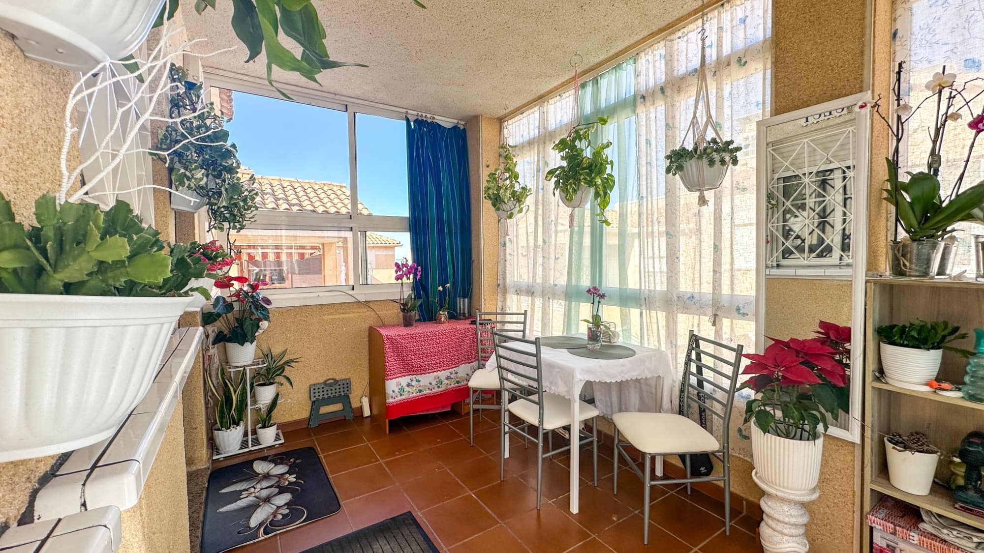 This charming top-floor bungalow in Torrevieja offers comfortable Mediterranean living in a well-maintained community.The main living area features 2 bright bedrooms and 1 modern bathroom, along with a spacious lounge and dining area that opens onto a private terrace—perfect for enjoying the sunshine.One of the standout features is the private solárium, which has been thoughtfully enhanced with an additional bedroom and bathroom, making it ideal for guests, extended family, or a private retreat. The solárium also provides ample space for sunbathing, outdoor dining, and relaxation.The property is part of a community with a beautiful communal swimming pool, offering a refreshing escape during warmer months.There is also the option to purchase up to 2 garage spaces, which are not included in the sale price.Located close to local amenities, beaches, and transport links, this bungalow is perfect as a holiday home, rental investment, or permanent residence on the Costa Blanca.