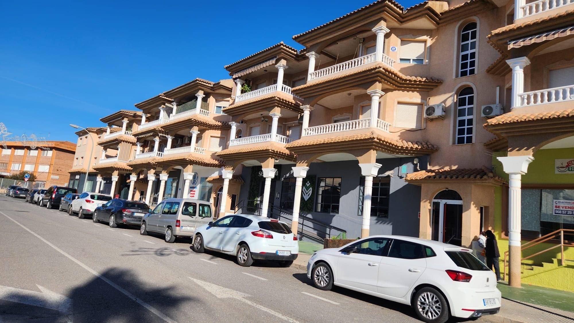 Located in the charming town of San Javier, this exceptional apartment is ideal for those seeking comfort and space. With a built area of ​​110 m² and a usable area of ​​98 m², it offers a welcoming atmosphere and is in good condition. The property features one double bedroom and two single bedrooms, perfect for families or as versatile living spaces. It also has two full bathrooms, ensuring privacy and comfort for its residents. Among the apartment's outstanding features are: parking, providing great convenience; a spacious terrace where you can enjoy the fresh air; and the fact that it's all exterior-facing allows you to make the most of natural light. TLocated in the charming town of San Javier, this exceptional apartment is ideal for those seeking comfort and space. With a constructed area of ​​110 m² and a usable area of ​​98 m², it offers a welcoming atmosphere and is in good condition. The property features one double bedroom and two single bedrooms, perfect for families or as versatile living spaces. It also has two full bathrooms, ensuring privacy and comfort for its residents. Among the apartment's outstanding features are: an included garage, providing convenient parking; a terrace for enjoying the fresh air; and the fact that it is entirely exterior-facing, allowing for maximum use of natural light. The location is unbeatable: surrounded by beautiful trees and well-connected by nearby buses. It is close to several shopping centers, schools ideal for families' educational needs, hospitals available for any medical emergencies, and children's play areas. Don't miss this opportunity! For just €185,000, this could be your new home.he location is unbeatable: surrounded by beautiful trees and also well-connected thanks to nearby buses. It's close to several shopping centers 🛒, schools 🎓 ideal for your family's educational needs, hospitals available for any health emergencies, and children's play areas 🤸🏽‍♂️ perfect for kids' recreation. This location not only offers a high quality of life but also breathtaking views that guarantee unforgettable moments ✨ Don't miss this opportunity! For just €185,000, it can become your new home.