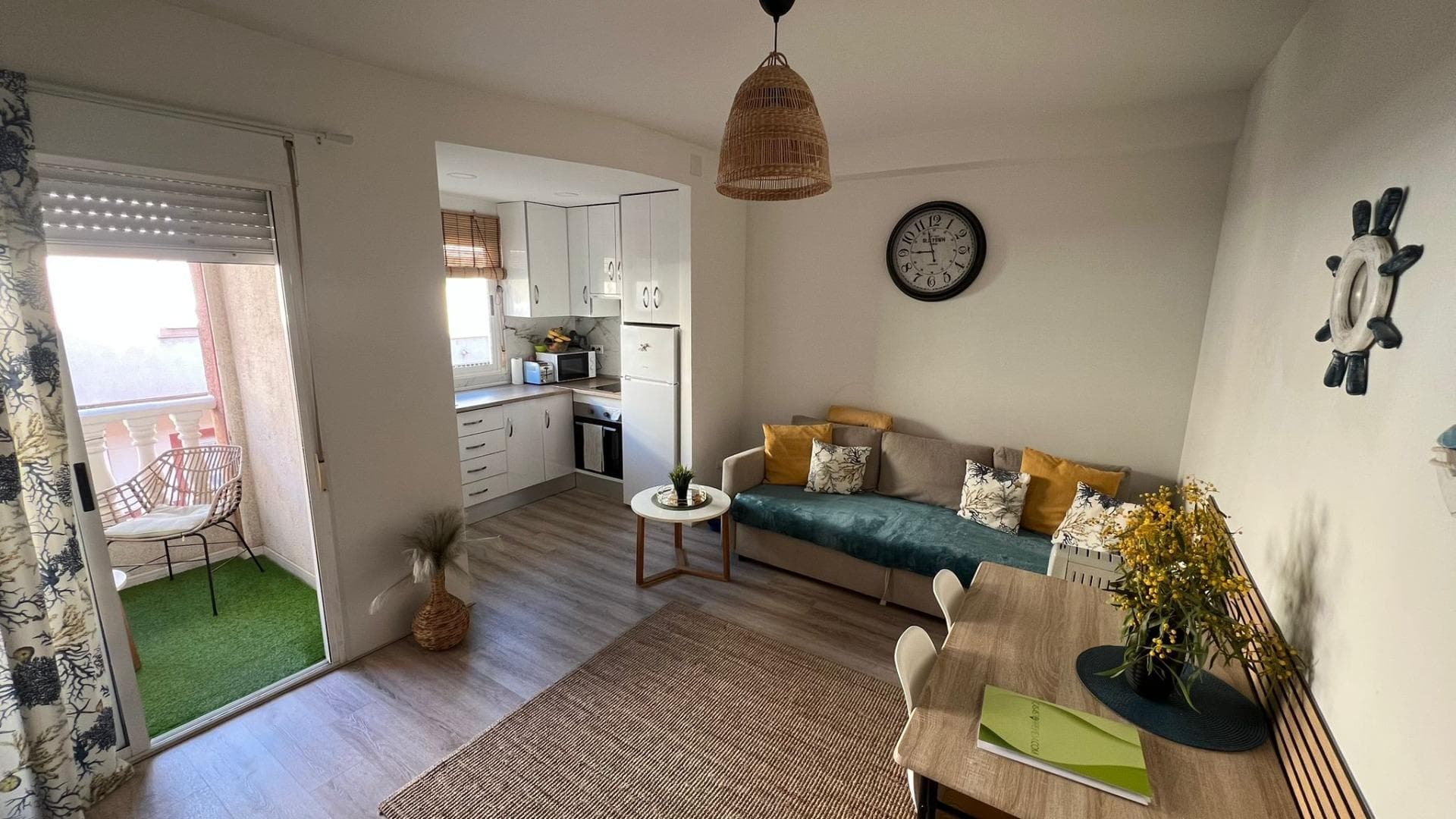 Discover a unique opportunity in the heart of Torrevieja, where the Mediterranean lifestyle becomes a daily experience filled with light, comfort, and well-being. This apartment represents much more than just a home: it's the perfect place to begin a new chapter, enjoy the present, or invest in a future full of possibilities. Located right in the city center, living here means having everything at your fingertips. From the moment you step inside, you'll feel the energy of a vibrant city, where every street offers something different and every day can become a new experience. Strolling through the city center, discovering charming cafes, enjoying the local cuisine, or simply soaking up the atmosphere are all part of everyday life. This apartment stands out for its immediate sense of home. From the moment you enter, you'll perceive a carefully designed, welcoming space, ready to be enjoyed. The renovation provides a contemporary aesthetic, designed for those who value modern, functional, and pleasant spaces. Everything invites you to relax, disconnect, and feel comfortable. Natural light plays a fundamental role in this home, creating a warm and inviting atmosphere throughout the day. It's the kind of home that lifts your spirits, making you feel good simply by being there. A space where every corner is designed for enjoyment. One of the greatest pleasures this property offers is the ability to enjoy the outdoors from the comfort of your own home. Having a space to step outside, breathe fresh air, enjoy a morning coffee, or relax at the end of the day is a luxury that makes all the difference. It's that little corner where time stands still and you can disconnect from the daily grind. Furthermore, the orientation provides an exceptional quality of life. The combination of light and sun creates a bright and welcoming ambiance that lasts for much of the day, providing warmth in winter and a pleasant feeling year-round. It's a detail that completely transforms the experience of living in this apartment. The building features a swimming pool, an added value that further elevates the lifestyle this property offers. Being able to cool off on hot days, relax in the sun, or enjoy a moment of tranquility without leaving home is a privilege. It's not just a perk; it's a way of life. The location is undoubtedly one of its greatest assets. Living in the heart of Torrevieja means having everything close by: supermarkets, shops, restaurants, public transport, and all the services you need for daily life. It's the convenience of being able to do everything on foot, without relying on a car, enjoying a practical and simple lifestyle. The proximity to the sea adds immeasurable value. Being able to reach the beach in just a few minutes, feel the sea breeze, stroll along the Mediterranean, or enjoy its sunsets transforms your routine into something special. It's the lifestyle many seek but few find. This apartment is ideal both as a primary residence and as a second home. It's perfect for those who want a place to escape, disconnect, and enjoy the pleasant climate year-round. Torrevieja offers an exceptional quality of life, with over 300 days of sunshine a year, allowing you to enjoy everything it has to offer at any time. It's also an excellent investment opportunity. Demand in this area is high, and renovated, well-located properties like this one are especially attractive for both renting and resale. It's a secure investment with potential for profitability and appreciation. The atmosphere in this area is both welcoming and dynamic. It's a place where local and international residents coexist, creating a multicultural environment that brings life and energy. This not only enriches the experience of living here but also increases the property's value.