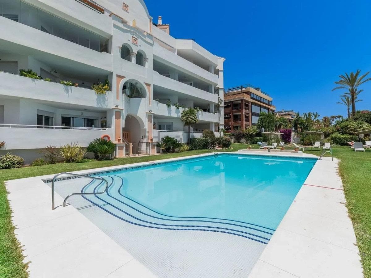Location: La Herradura, Puerto Banús, Marbella Experience the ultimate in coastal luxury with this exceptional beachfront apartment located in the highly prestigious La Herradura area of Puerto Banús. Positioned directly on the frontline and just steps from the iconic Mistral Beach, this property offers an unparalleled seaside lifestyle. Key Features: Flexible Layout: The apartment currently features two spacious bedrooms and two bathrooms, with the versatile potential to easily convert the space into a three-bedroom layout. All-Year Glass Terrace: The bright, open living area flows seamlessly onto a closed-in glass terrace. It is the perfect vantage point for enjoying breathtaking, uninterrupted frontal views of the Mediterranean Sea all year round. Prime Location: Situated in one of Puerto Banús’s most sought-after frontline communities, you are surrounded by high-end luxury hotels, world-class restaurants, elite boutiques, and all essential amenities. Premium Inclusions: A private underground garage space and a convenient storage room are included in the sale.