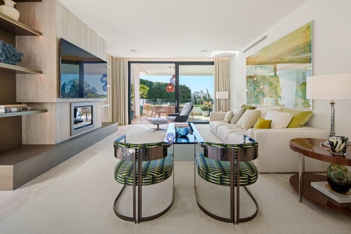 Nestled within the ultra-exclusive and highly prestigious foothills of Sierra Blanca, this beautiful four-bedroom duplex apartment offers an unparalleled blend of sophisticated design, privacy, and community luxury. Brand new and impeccably finished, the residence boasts curated, high-end interior styling and decor throughout, making it fully ready for immediate occupancy. Property Architecture & Layout Duplex Sophistication: Intelligently distributed across two elegant levels, maximizing both privacy and functional space. Turn-Key Luxury: Every room has been beautifully appointed with contemporary, stylish furnishings, premium textures, and high-end decor included in the presentation. Refined Accommodations: Featuring four spacious, light-filled bedrooms designed as peaceful sanctuaries, complemented by modern bathrooms and premium finishes. Exclusive Community & Amenities Situated within one of Marbella's most secure and coveted gated enclaves, residents benefit from elite on-site infrastructure, including: 24/7 Security: Complete peace of mind via advanced access control and professional community monitoring. Resort Facilities: Access to a beautifully manicured swimming pool zone, lush tropical gardens, and dedicated private garage parking. Prime Location: Enjoy total tranquility in Sierra Blanca while remaining just a short drive away from the Golden Mile, Marbella Center, and Puerto Banús.