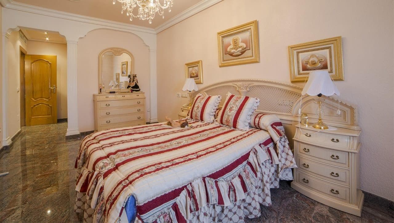 Bedrooms: 5, Bathrooms: 5, Town House in Los Alcazares, Murcia, Spain