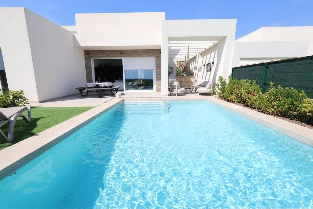 Bedrooms: 3, Bathrooms: 2, Villa in Algorfa, Alicante, Spain