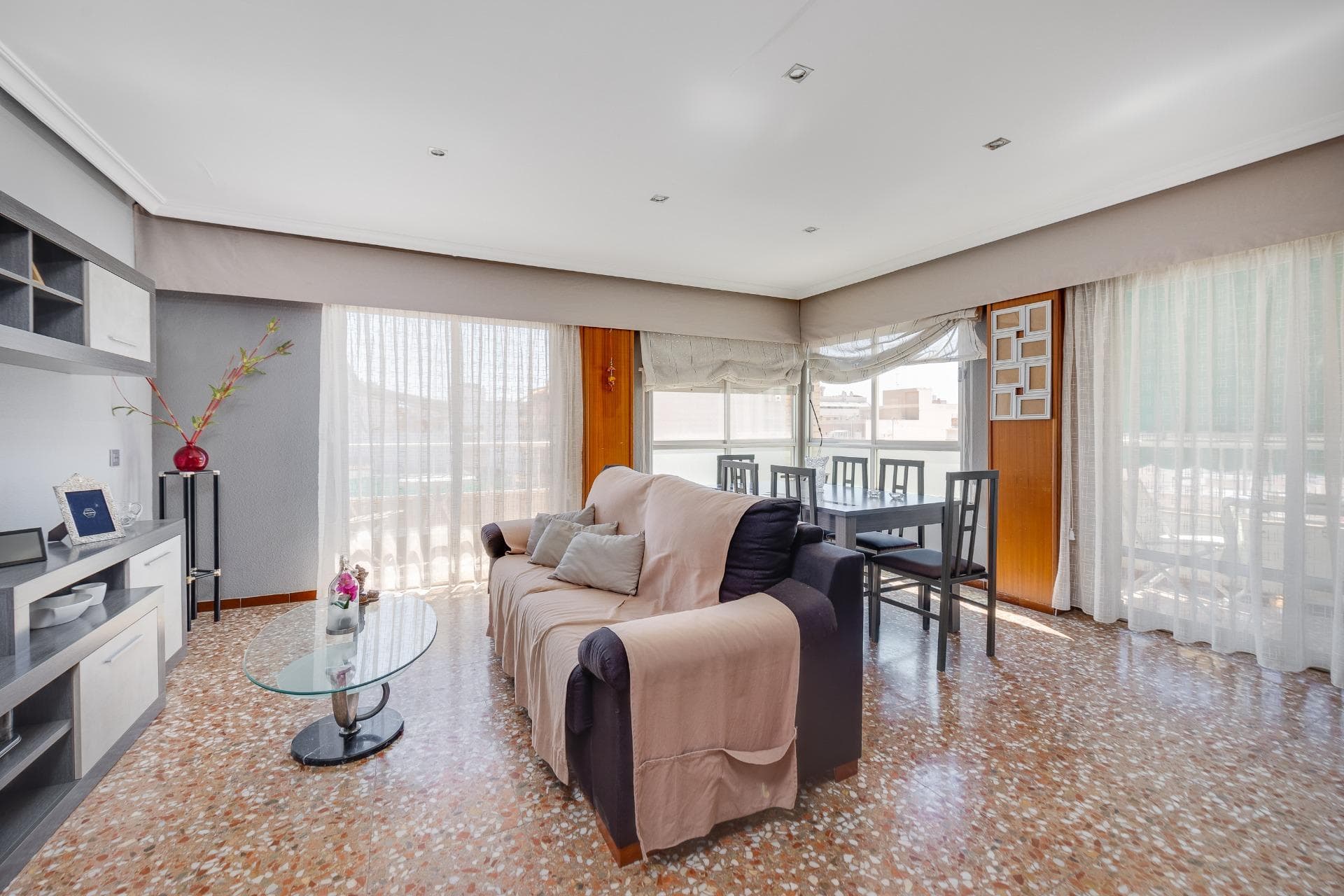 Bedrooms: 3, Bathrooms: 1, Apartment in Torrevieja, Alicante, Spain