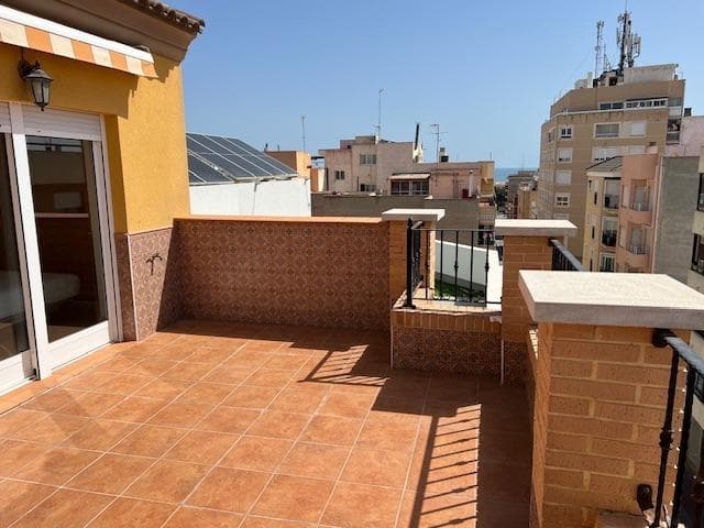 Bedrooms: 3, Bathrooms: 2, Apartment in Guardamar del Segura, Alicante, Spain