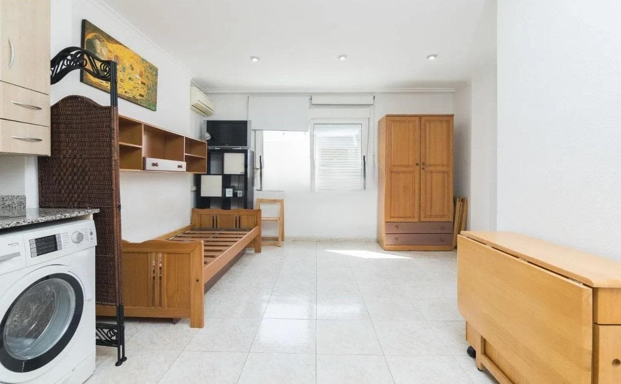Bedrooms: 0, Bathrooms: 1, Apartment in El Altet, Alicante, Spain