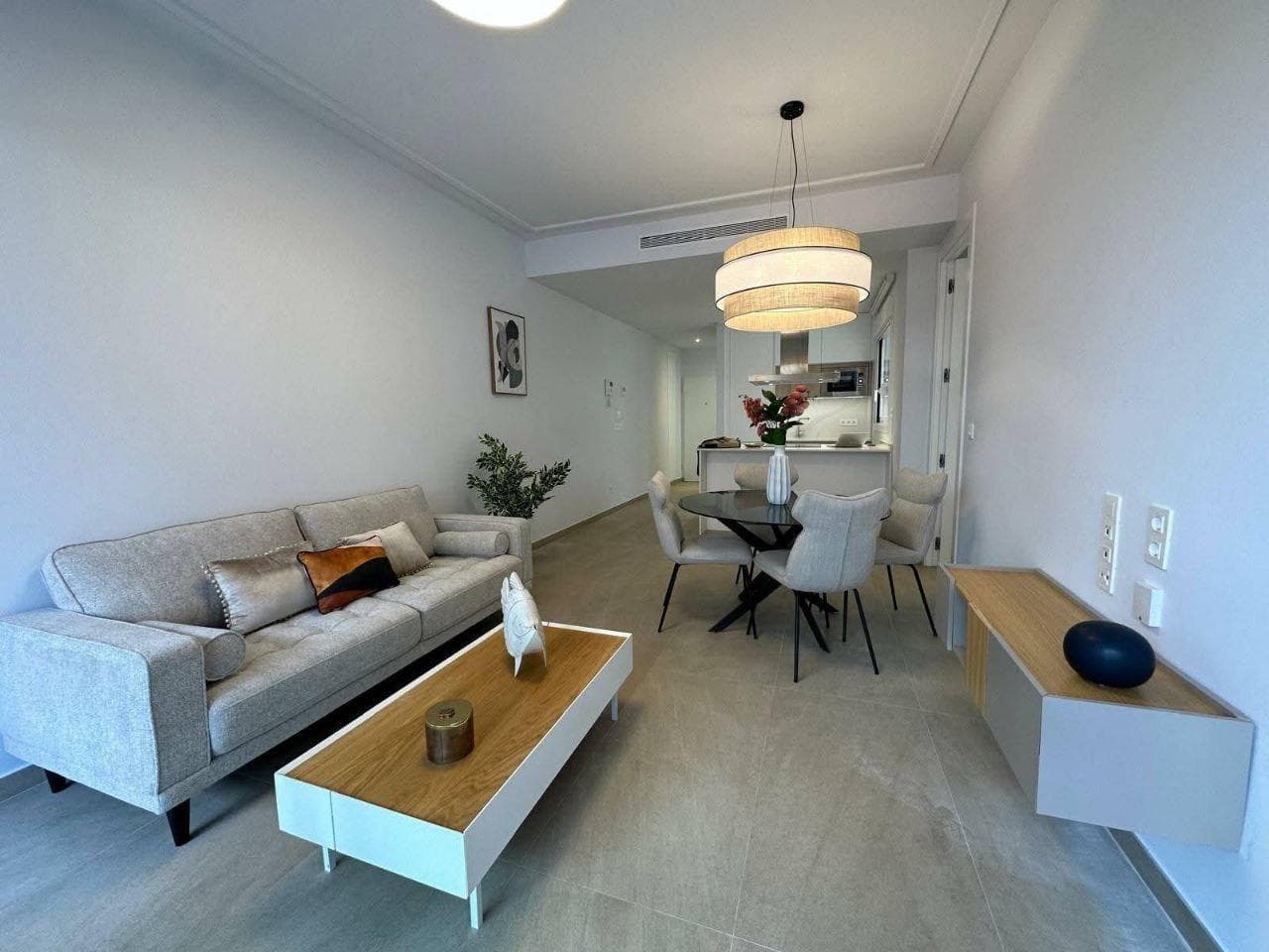 Bedrooms: 2, Bathrooms: 2, Apartment in Torrevieja, Alicante, Spain