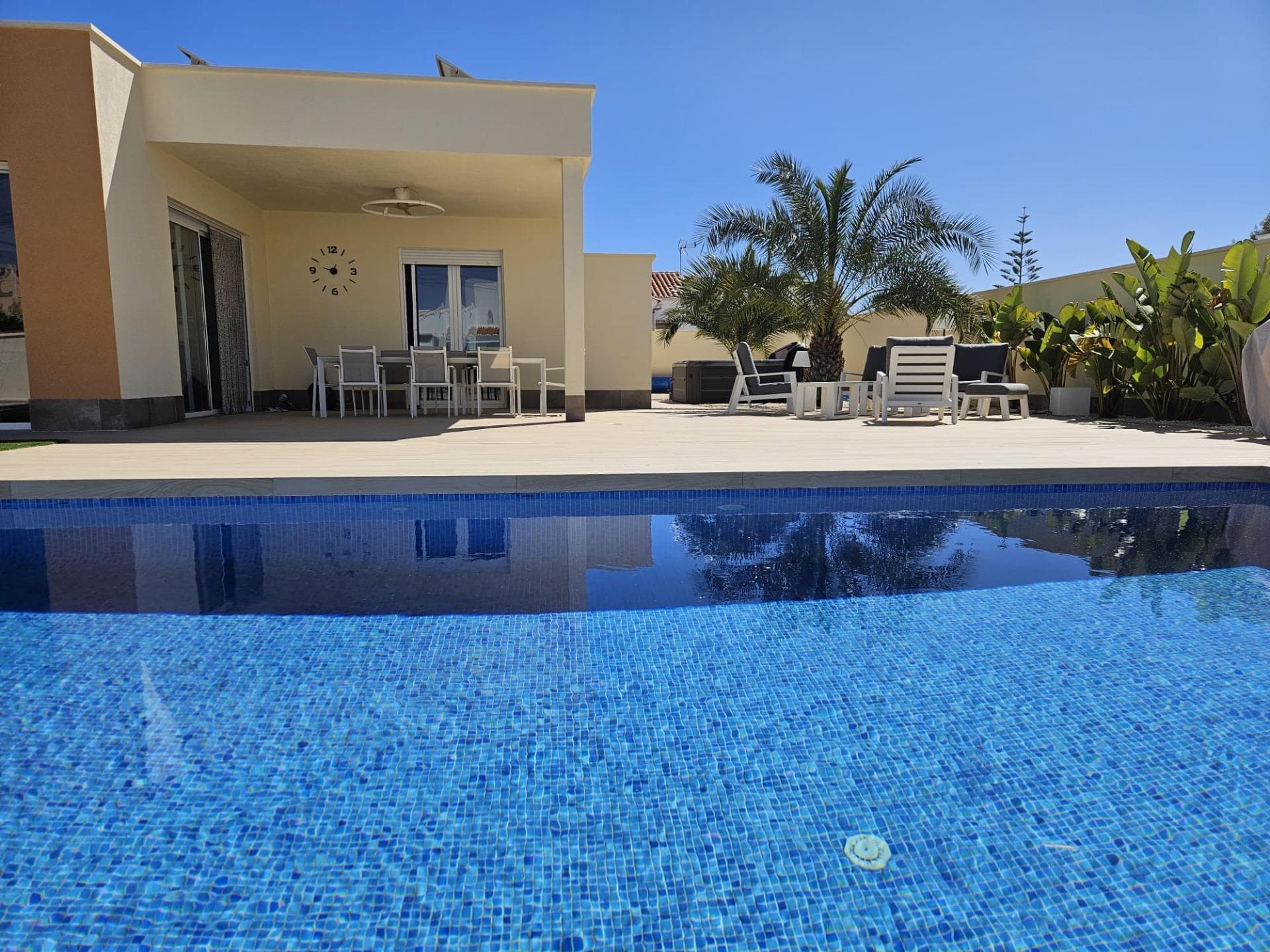 Bedrooms: 4, Bathrooms: 2, Villa in Torrevieja, Alicante, Spain